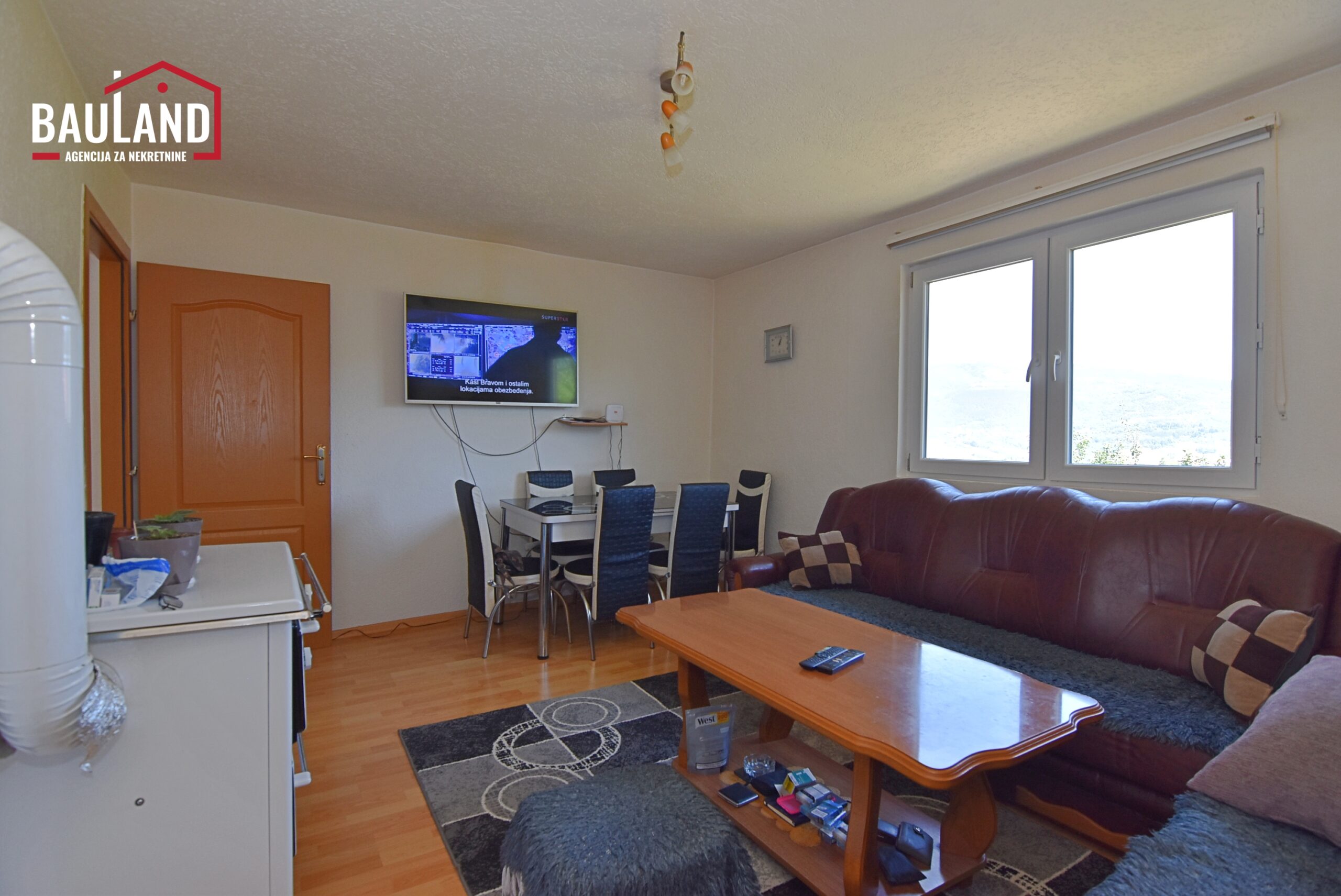 26 prodaje se kuća na dva sprata prizemlje + prvi sprat Vogošća