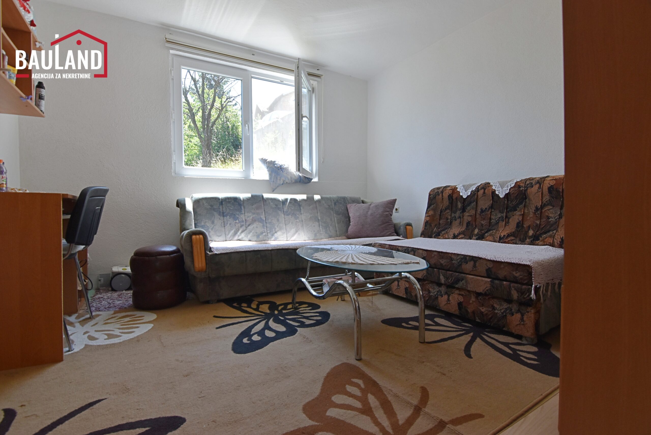 31 prodaje se kuća izgrađena na parceli površine 329m2 Vogošća