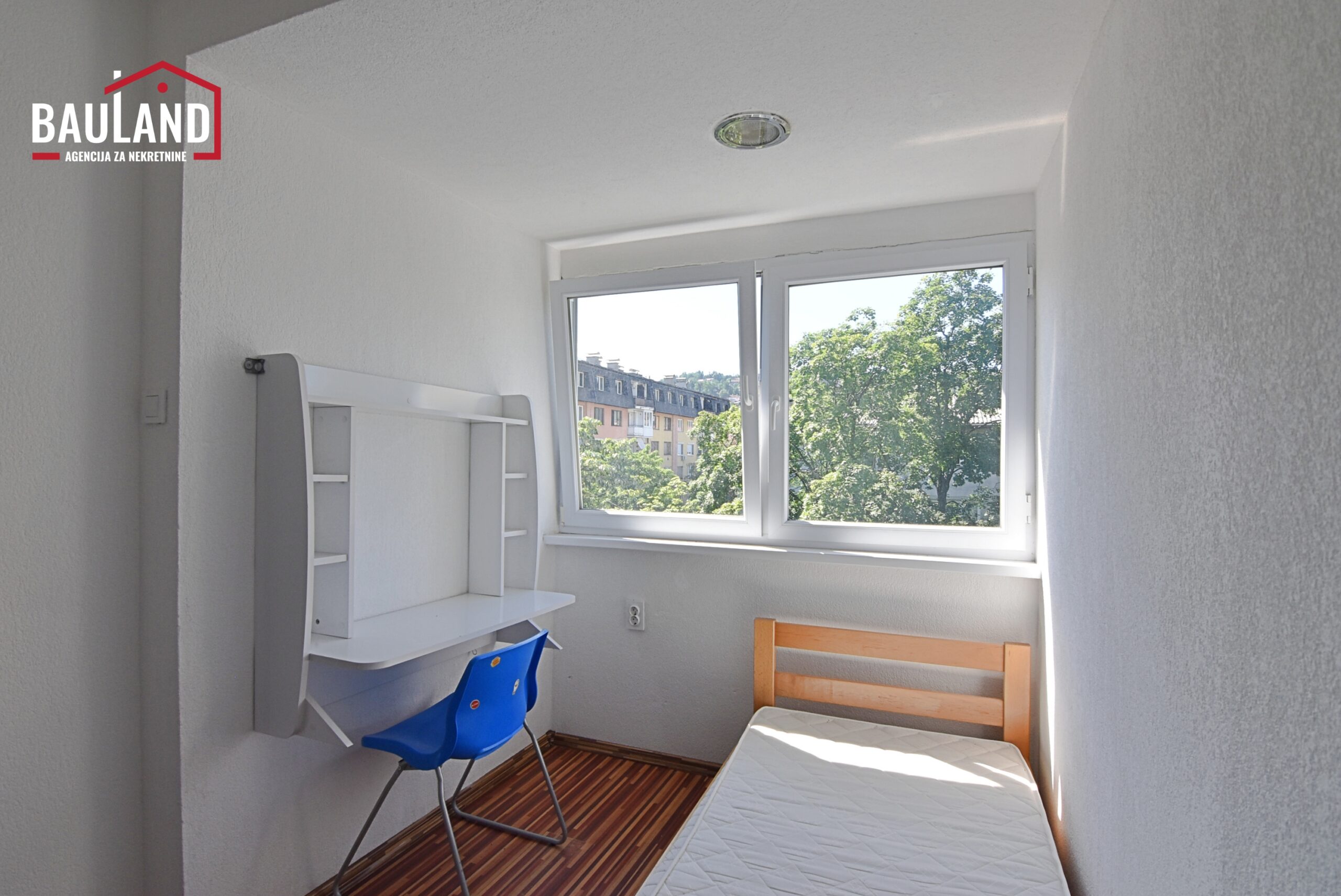 8 najam stana 56m2 V sprat ul. Kemala Kapetanovića