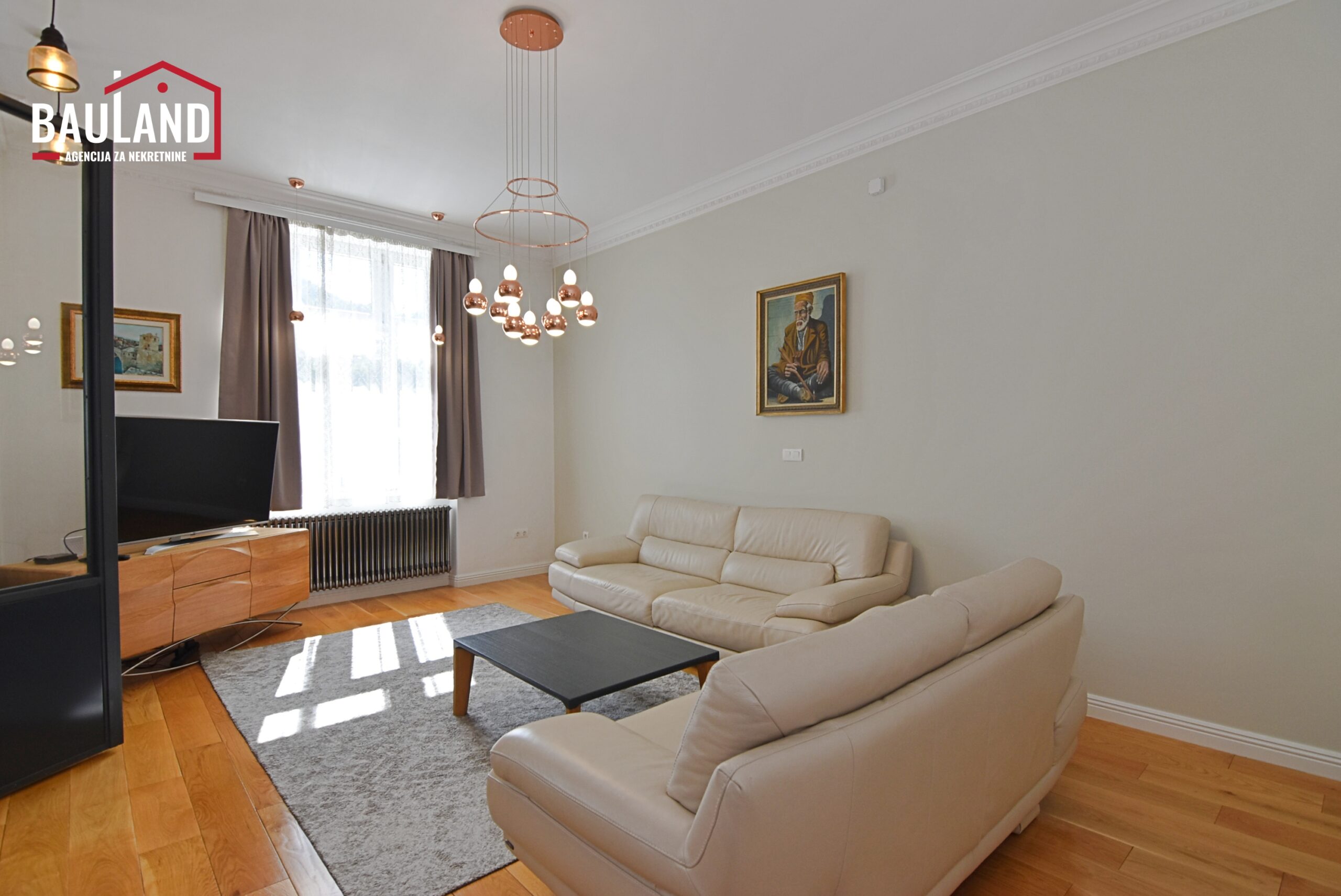 2 najam stana u ulici Obala Kulina Bana Stari Grad zgrada Slavija