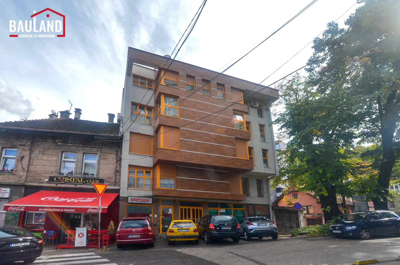 Skenderija Čikma, Centar