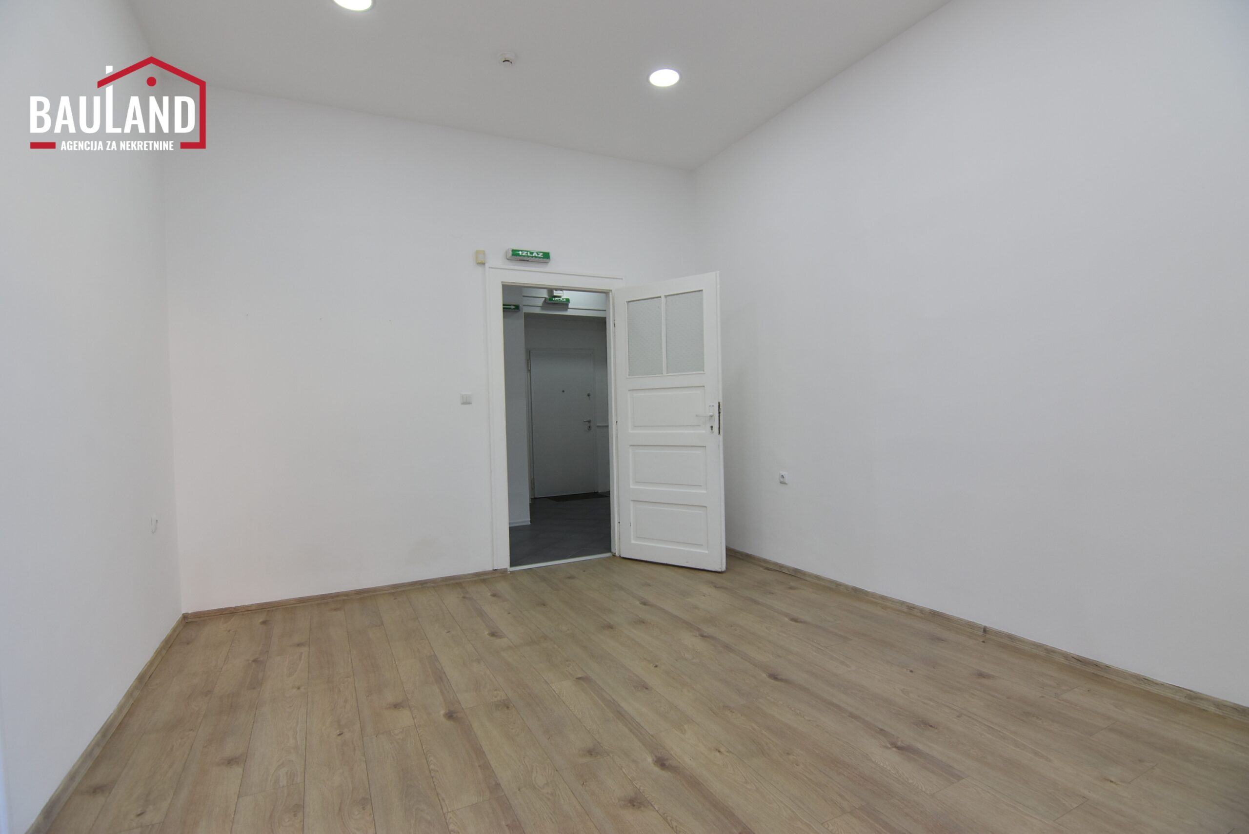 3 iznajmljuje se poslovni prostor u ulici Obala Kulina bana Općina Centar