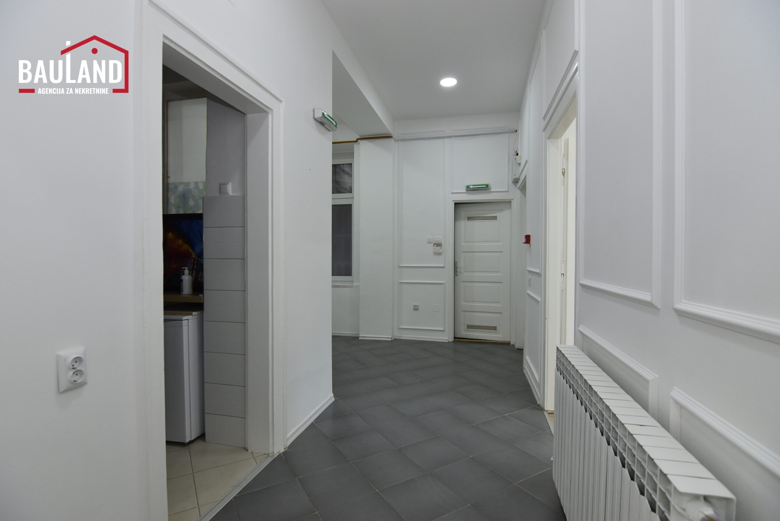 8 iznajmljuje se poslovni prostor u ulici Obala Kulina bana Općina Centar