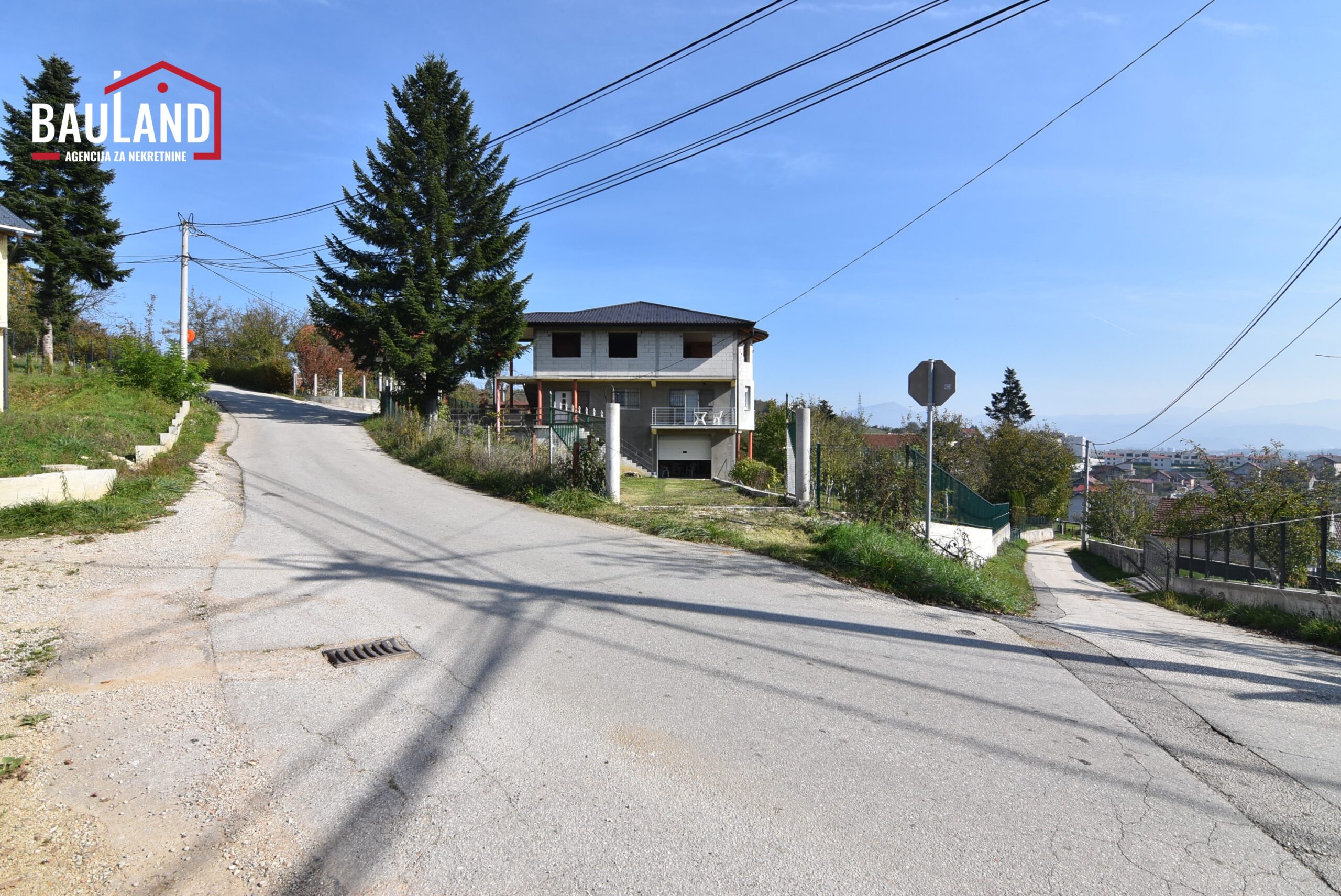 Haus mit Grundstück im Wohngebiet Blažuj, Općina Ilidža
