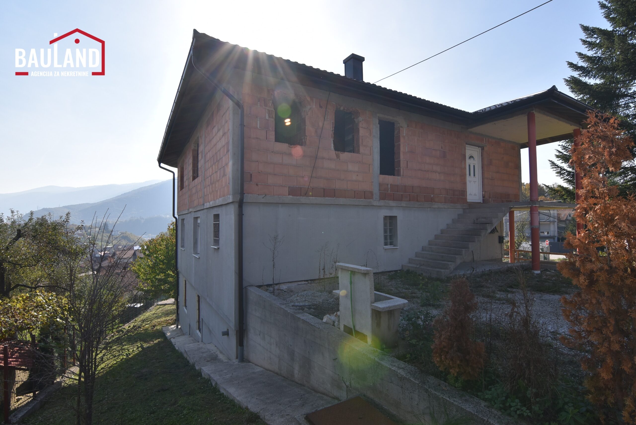 6 novoizgrađena kuća za prodaju u Blažuju Općina Ilidža