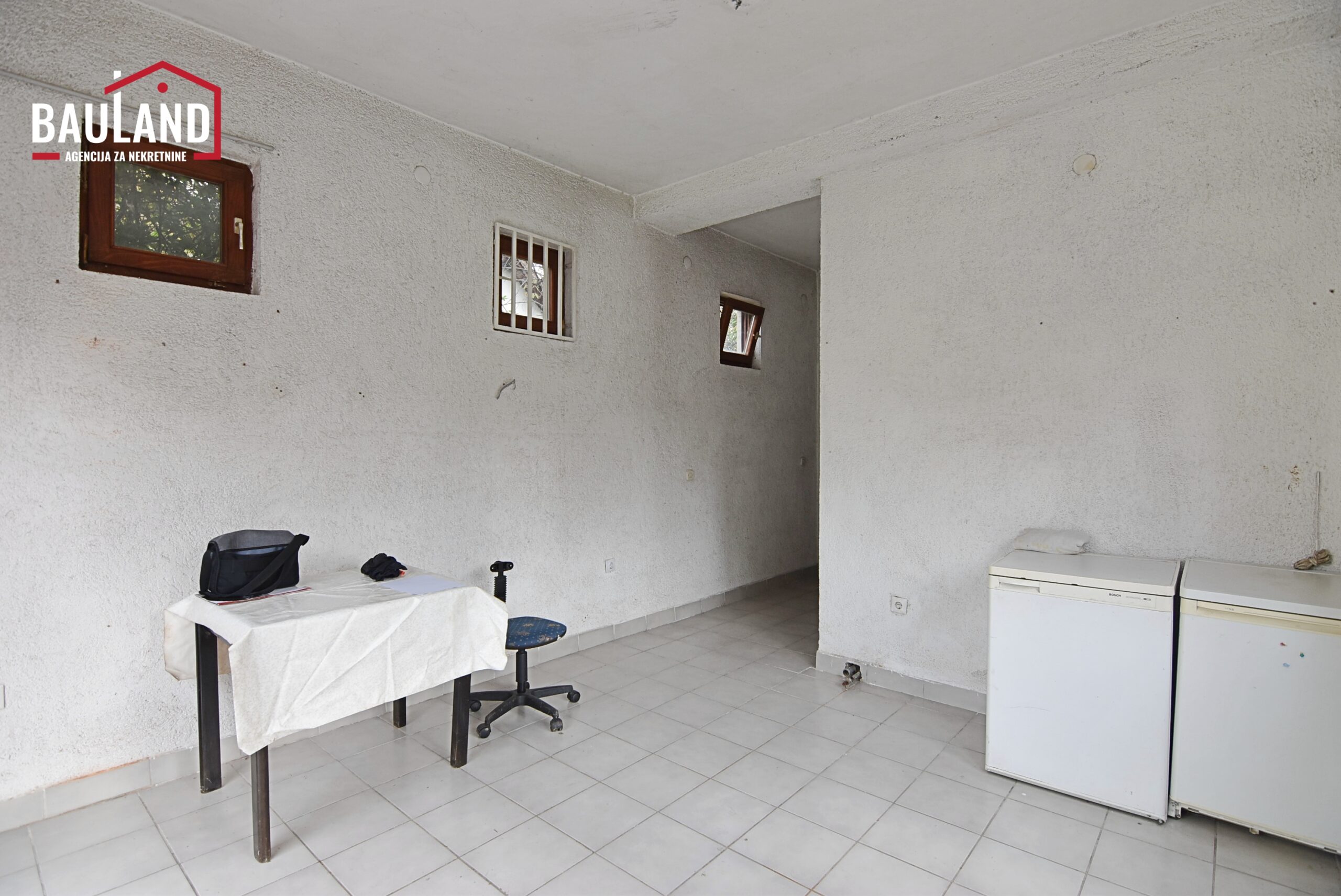 3 najam poslovnog prostora u ulici Radenka Abazovića