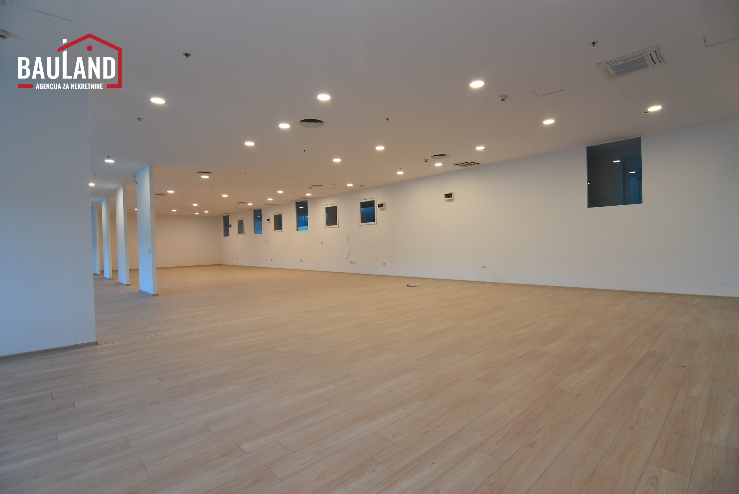 3 izdaje se poslovni prostor u Avaz Twist Tower-u