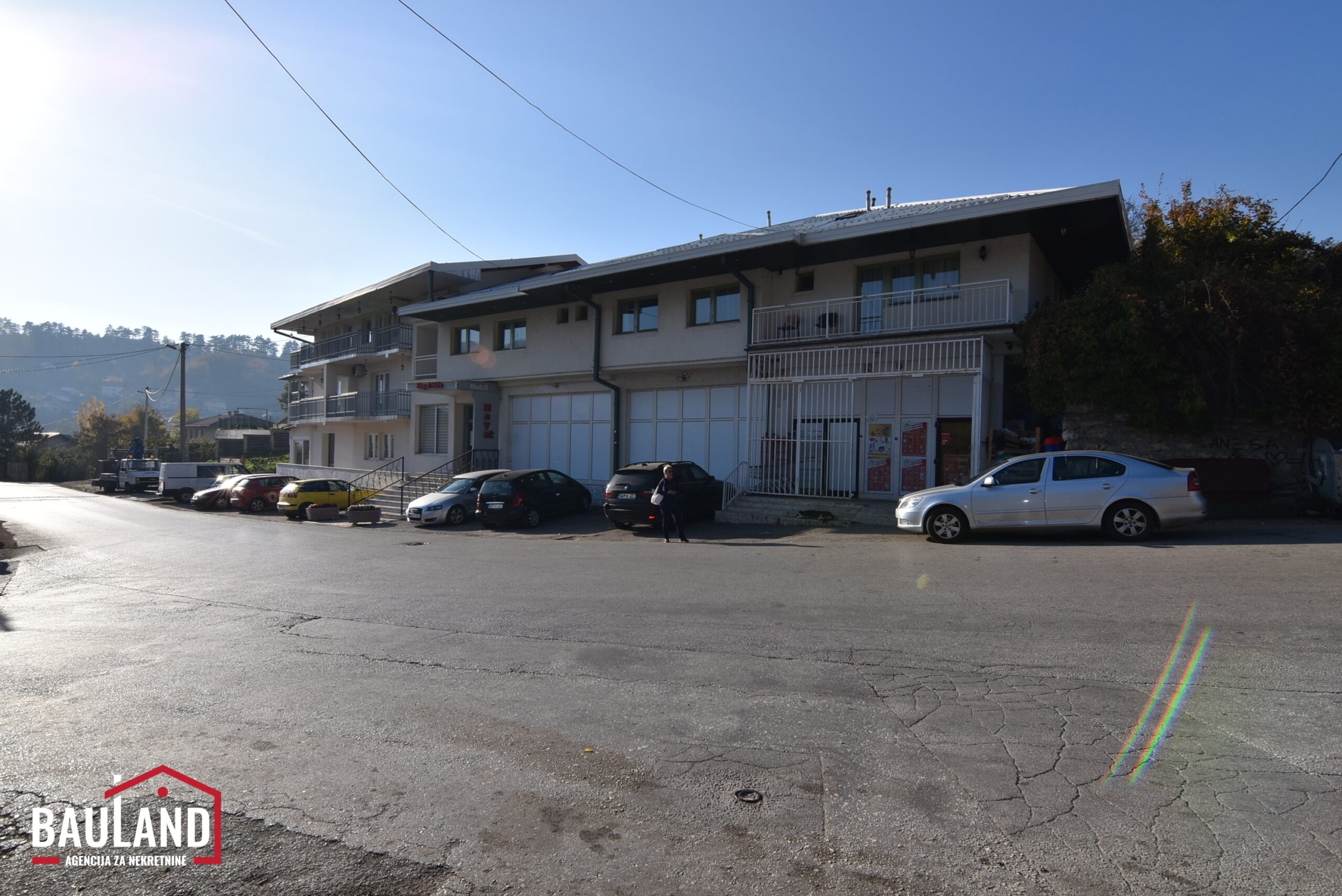 3 poslovni prostor Hotel za prodaju