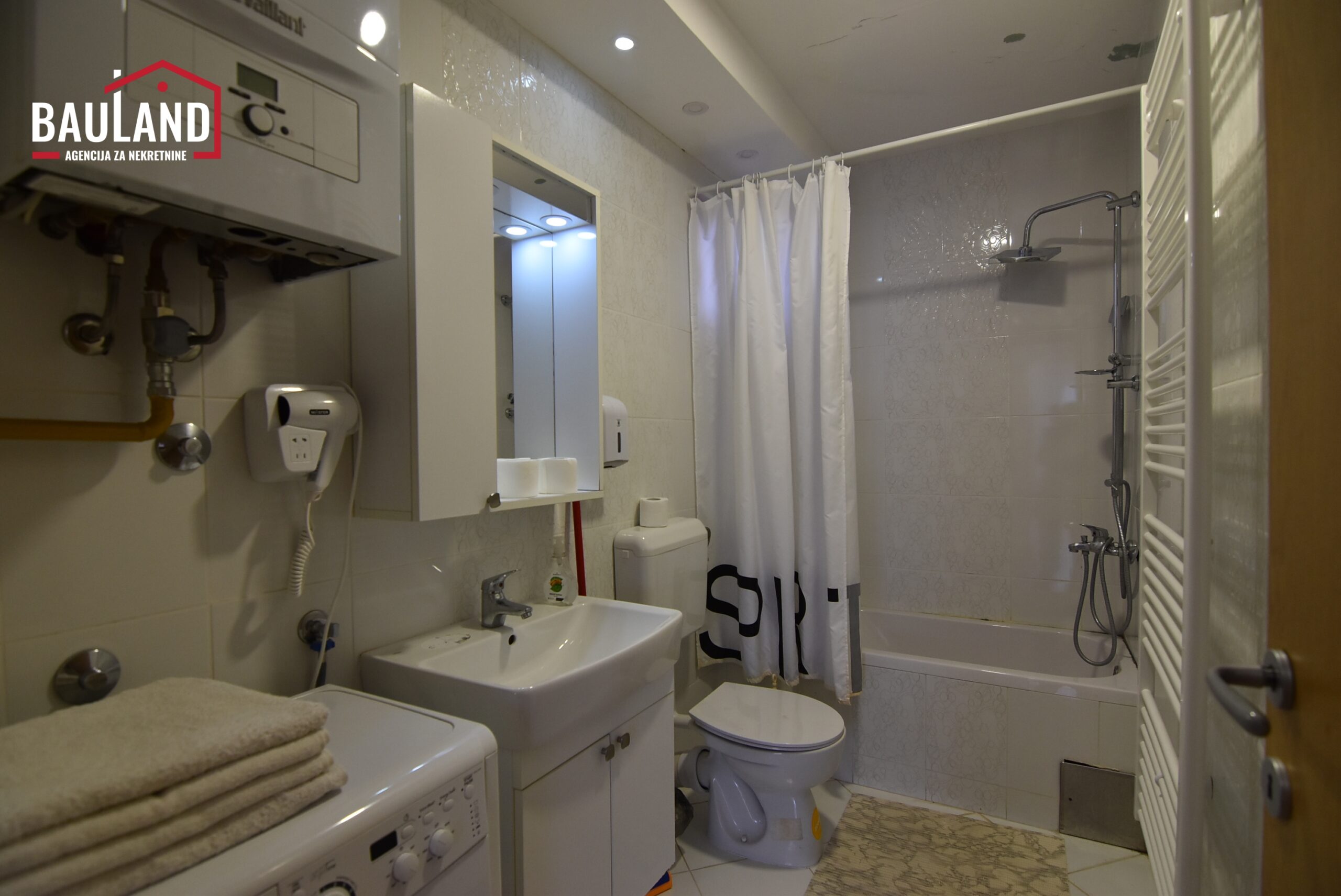 21 prodaje se kuća stambeni objekat u Starom Gradu