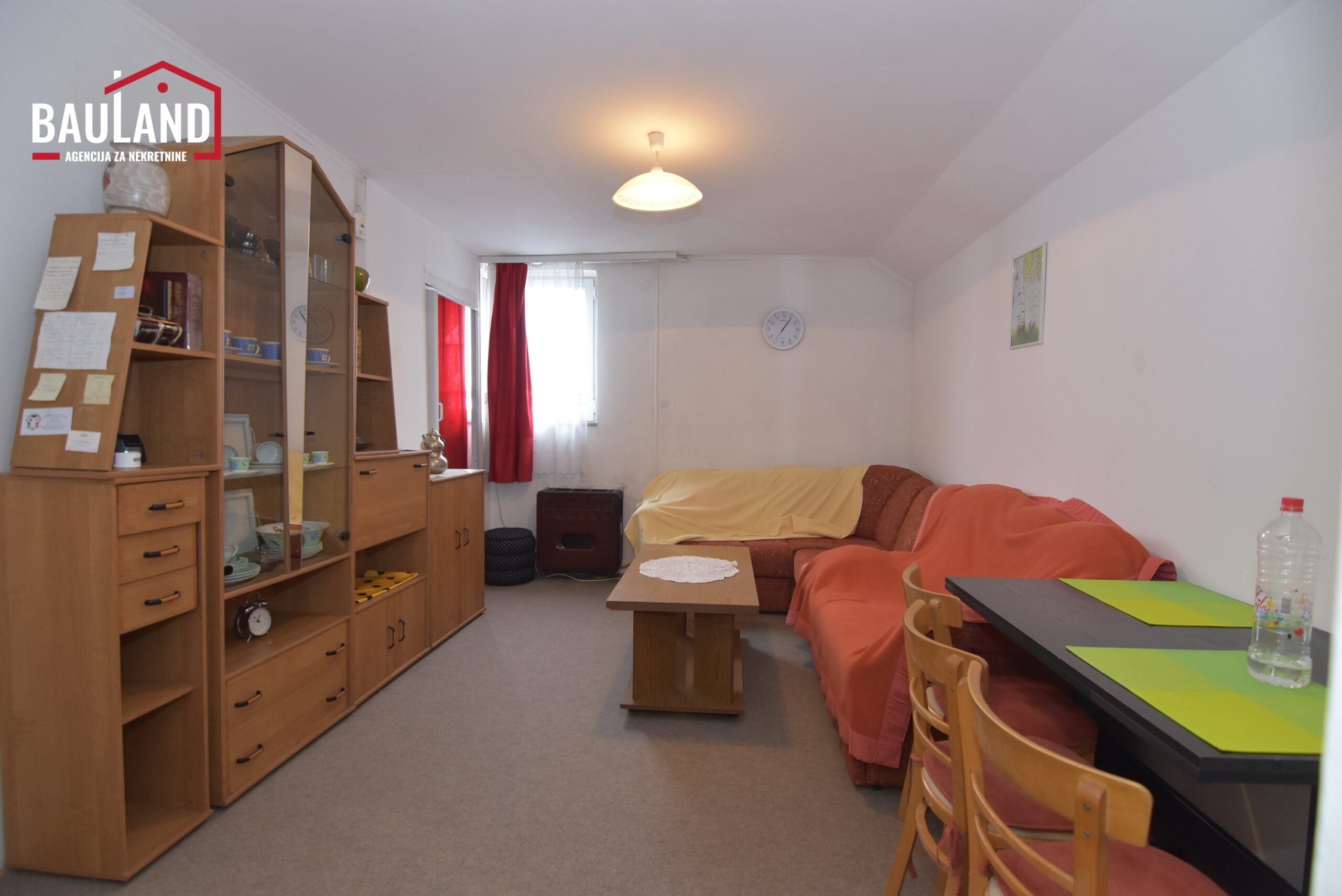 3 prodaje se stan u ulici Bosanskih gazija u Pejtonu