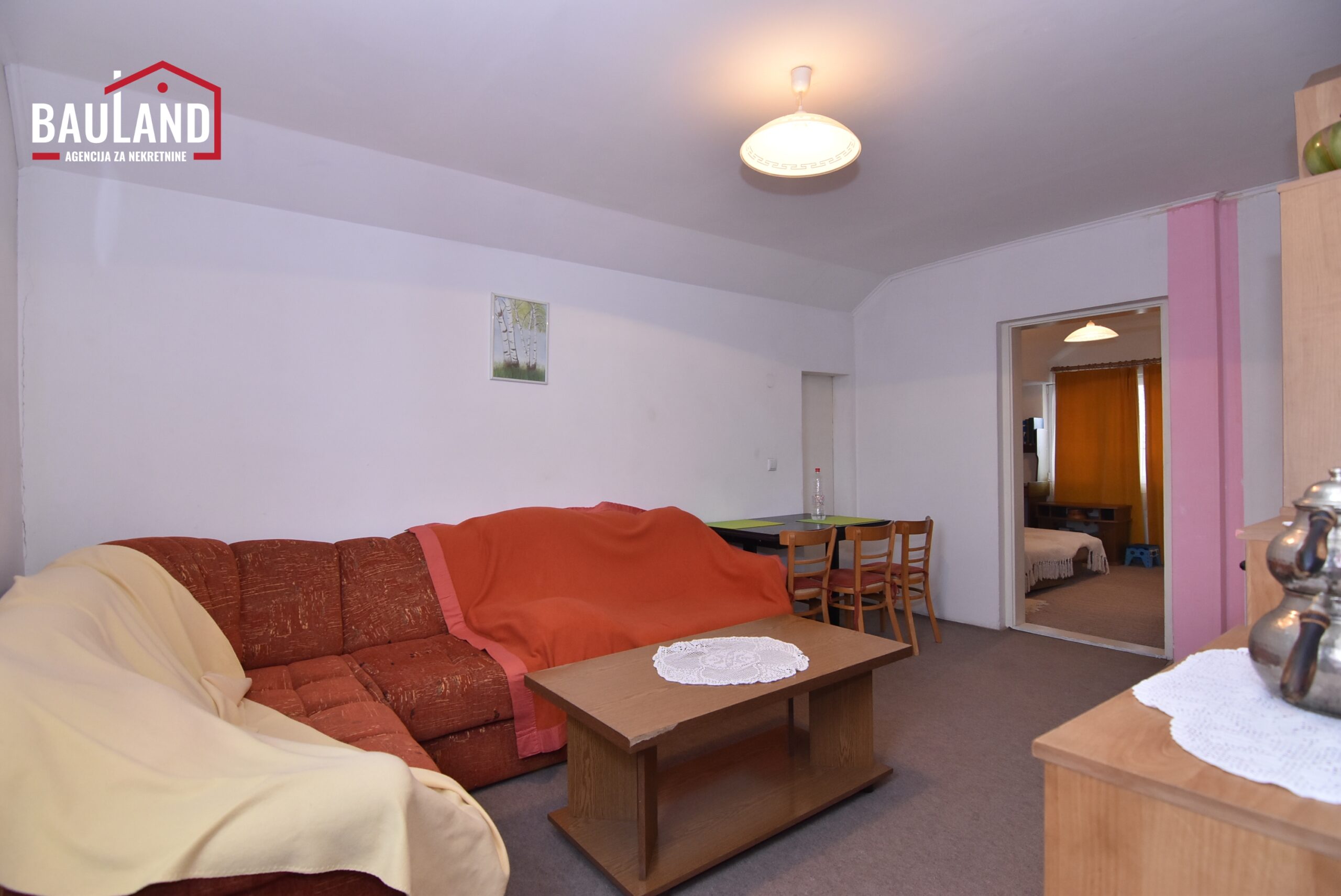 5 prodaje se stan u ulici Bosanskih gazija u Pejtonu