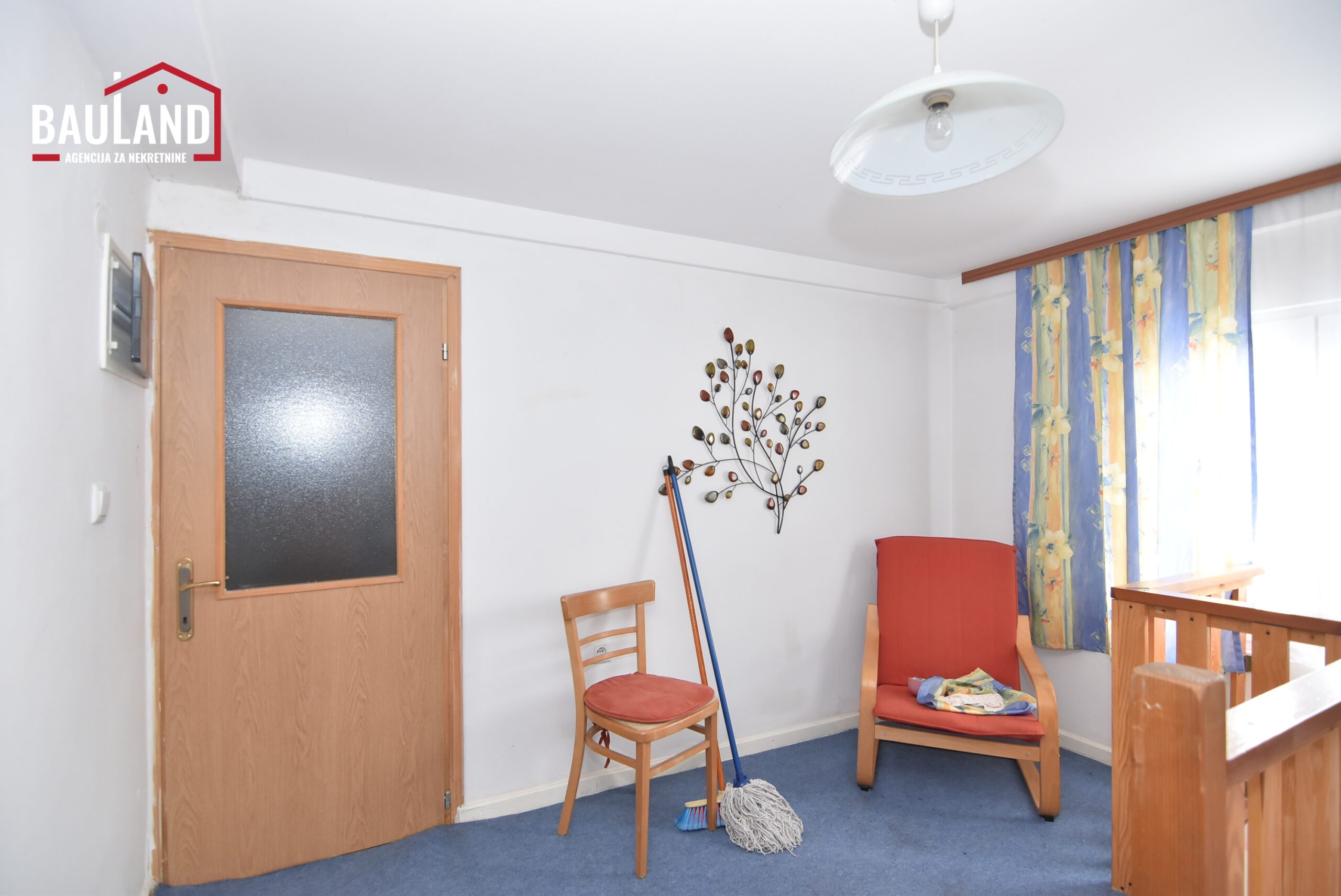 12 na prodaju dvosoban stan 55m2 u ulici Bosanskih gazija na Ilidži