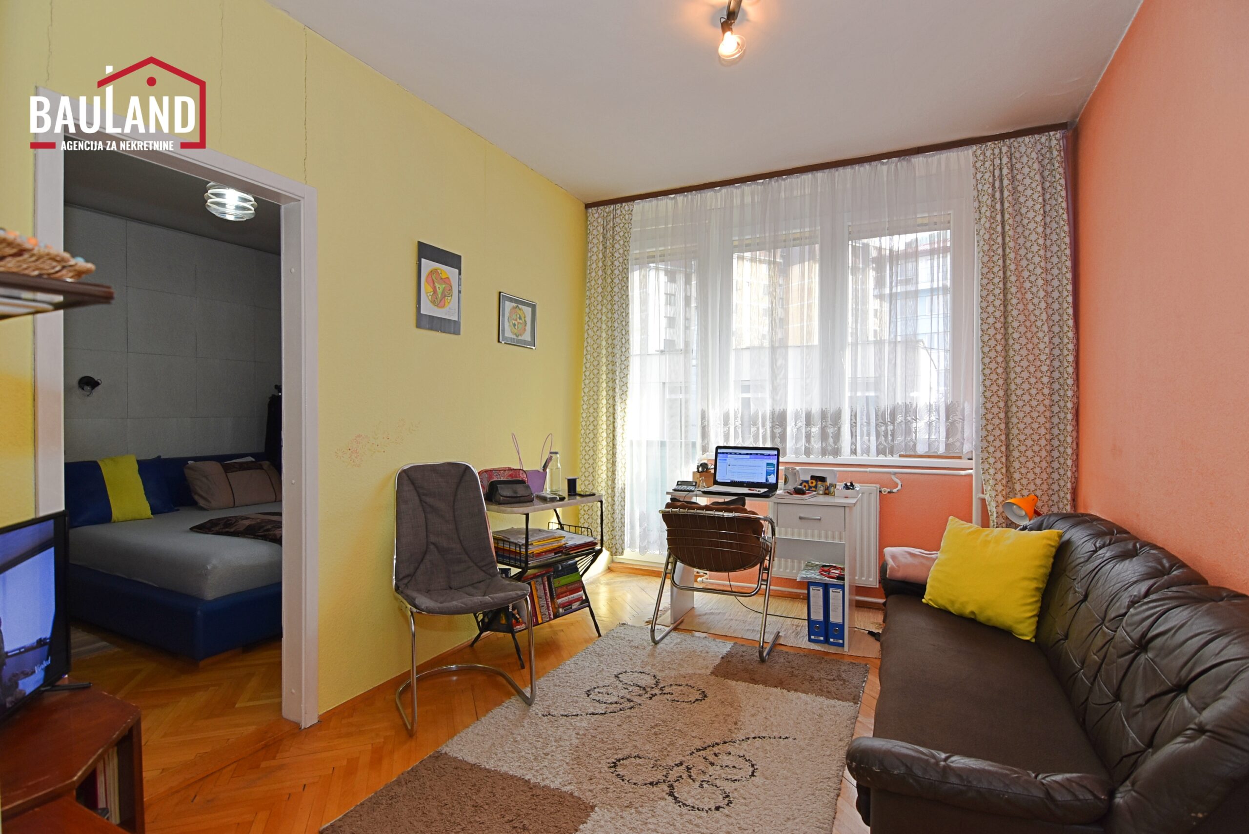 8 na prodaju stan na Grbavici Općina Novo Sarajevo