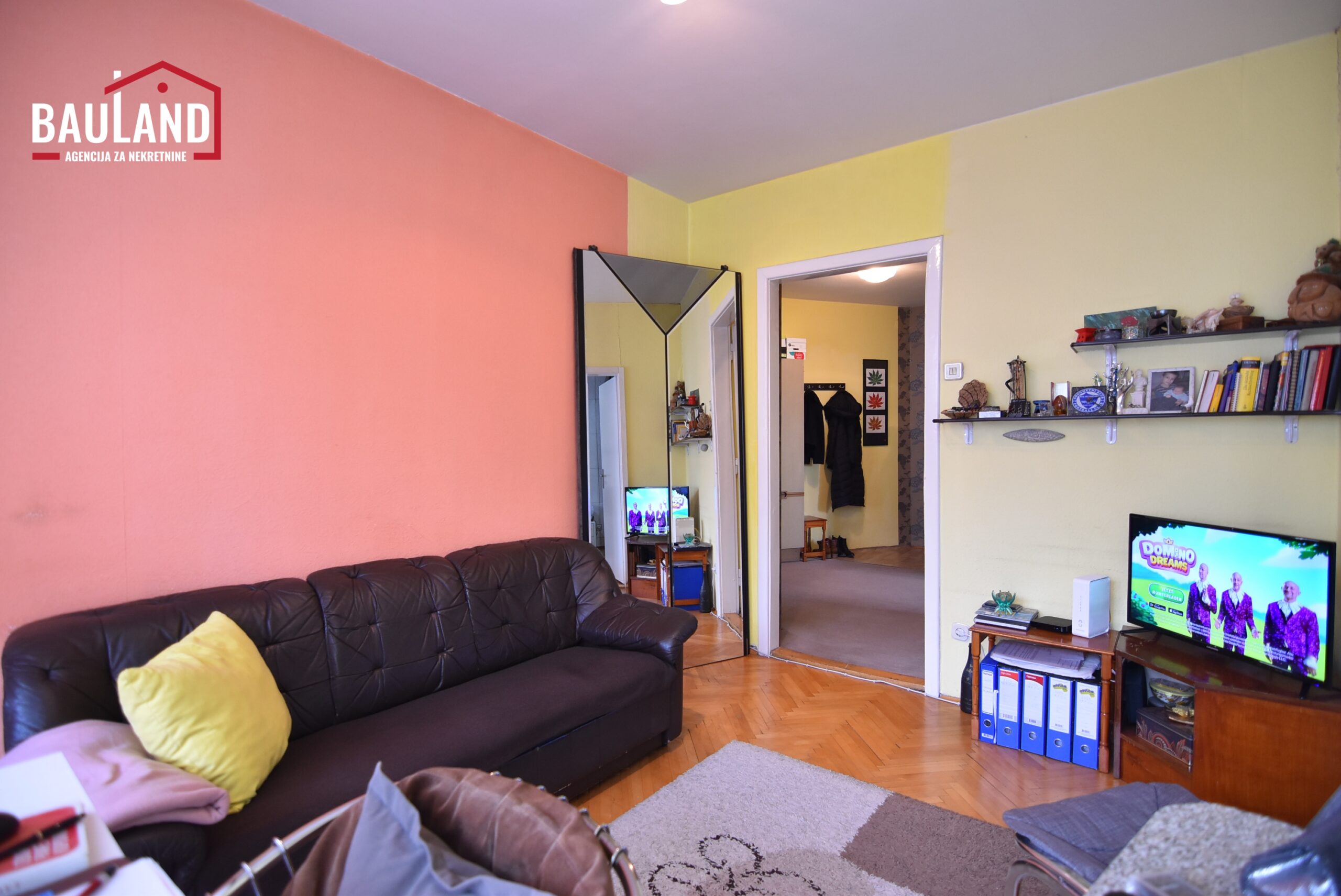 10 prodaje se stan u ulici Zagrebačka naselje Grbavica Općina Novo Sarajevo