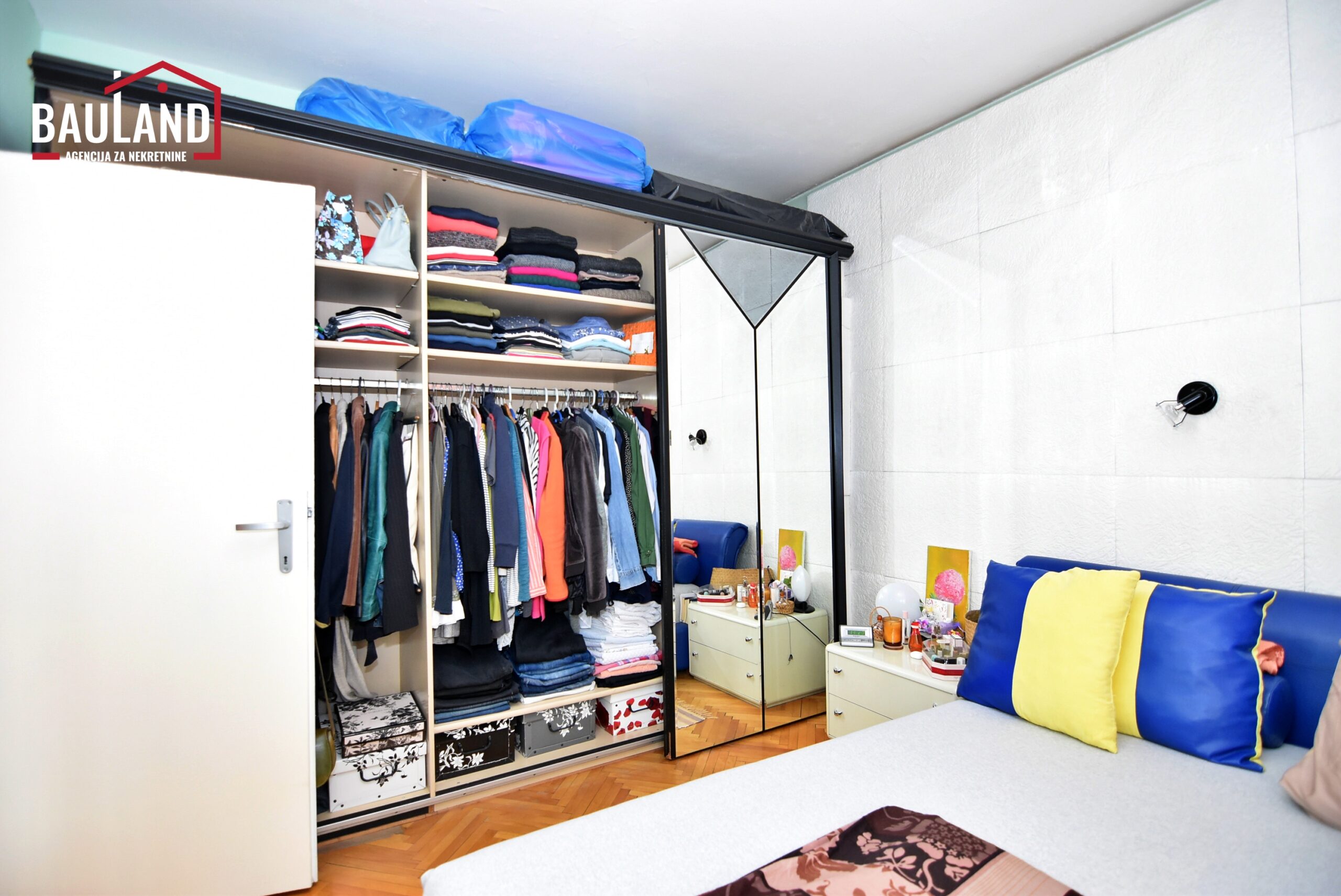 12 prodaja stana Grbavica