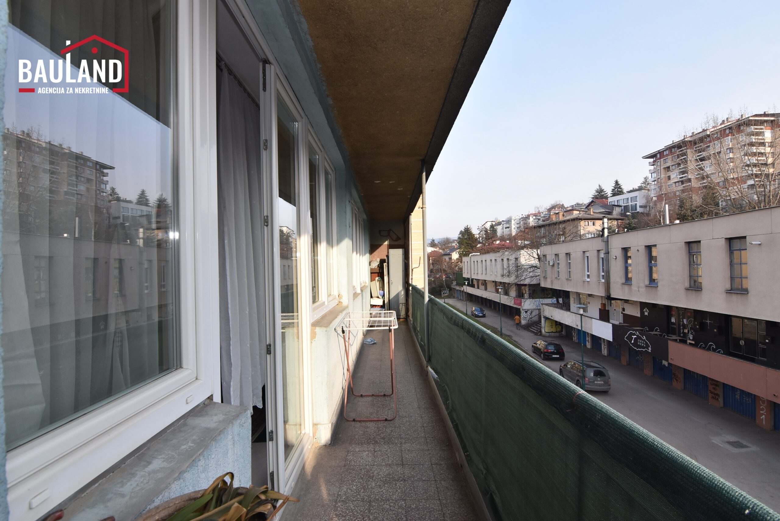 14 stan za prodaju II sprat Grbavica Novo Sarajevo