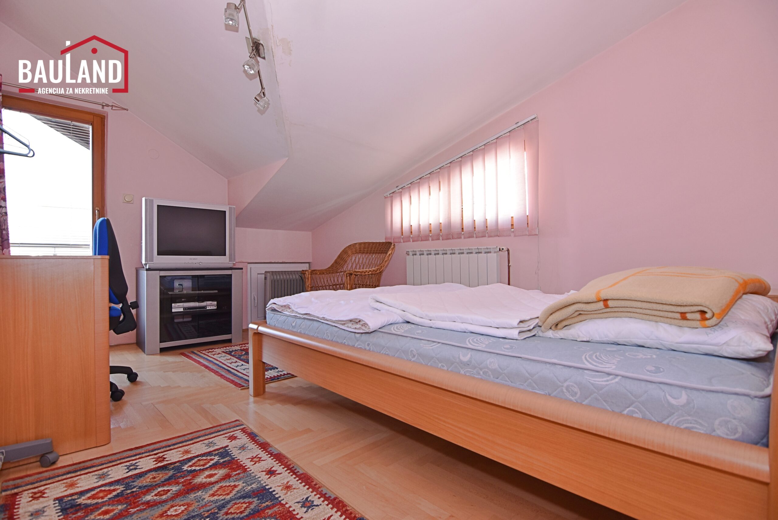 13 stan za iznajmljivanje naselje Marijin Dvor Općina Centar