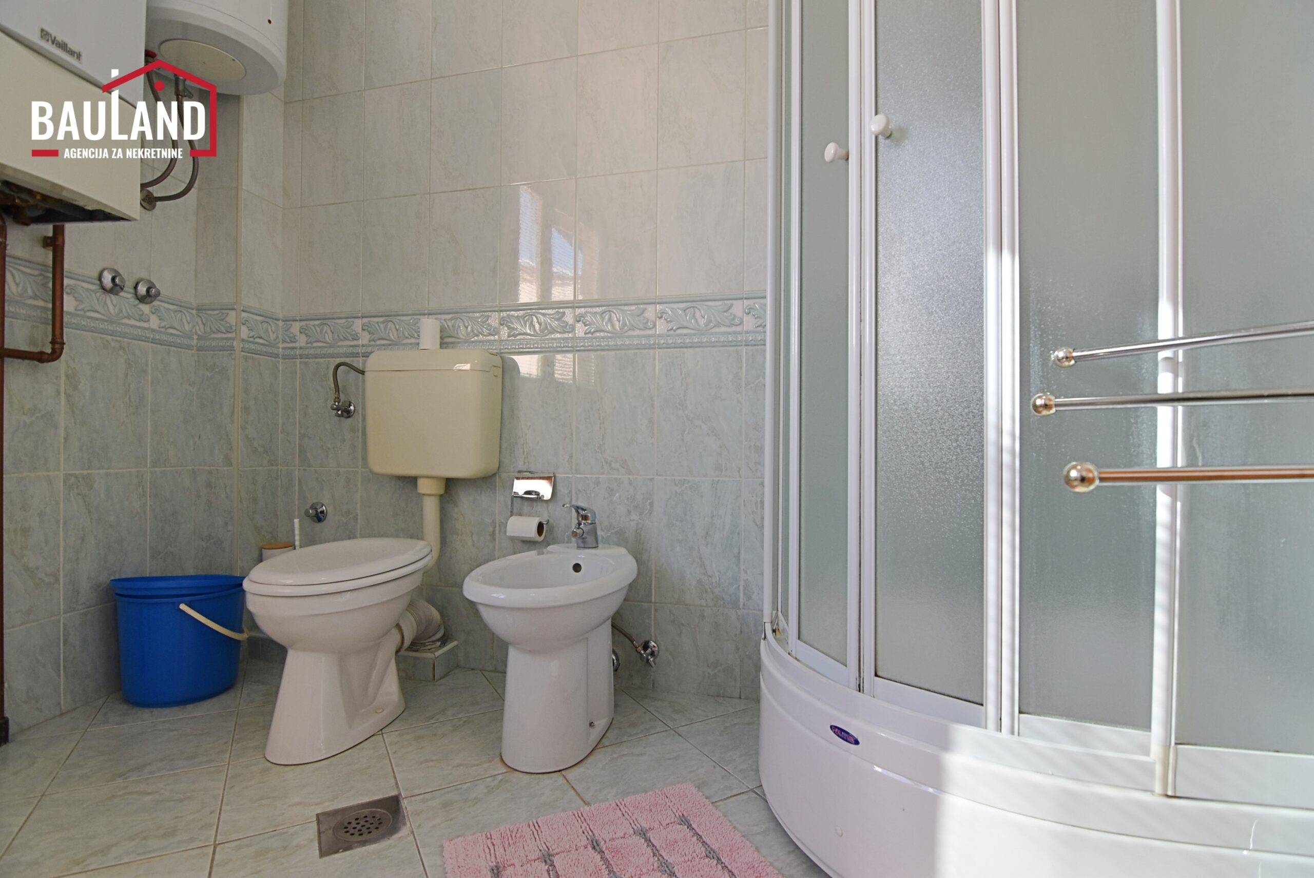 16 najam stana 100m2 II sprat ul. Kalemova Općina Centar