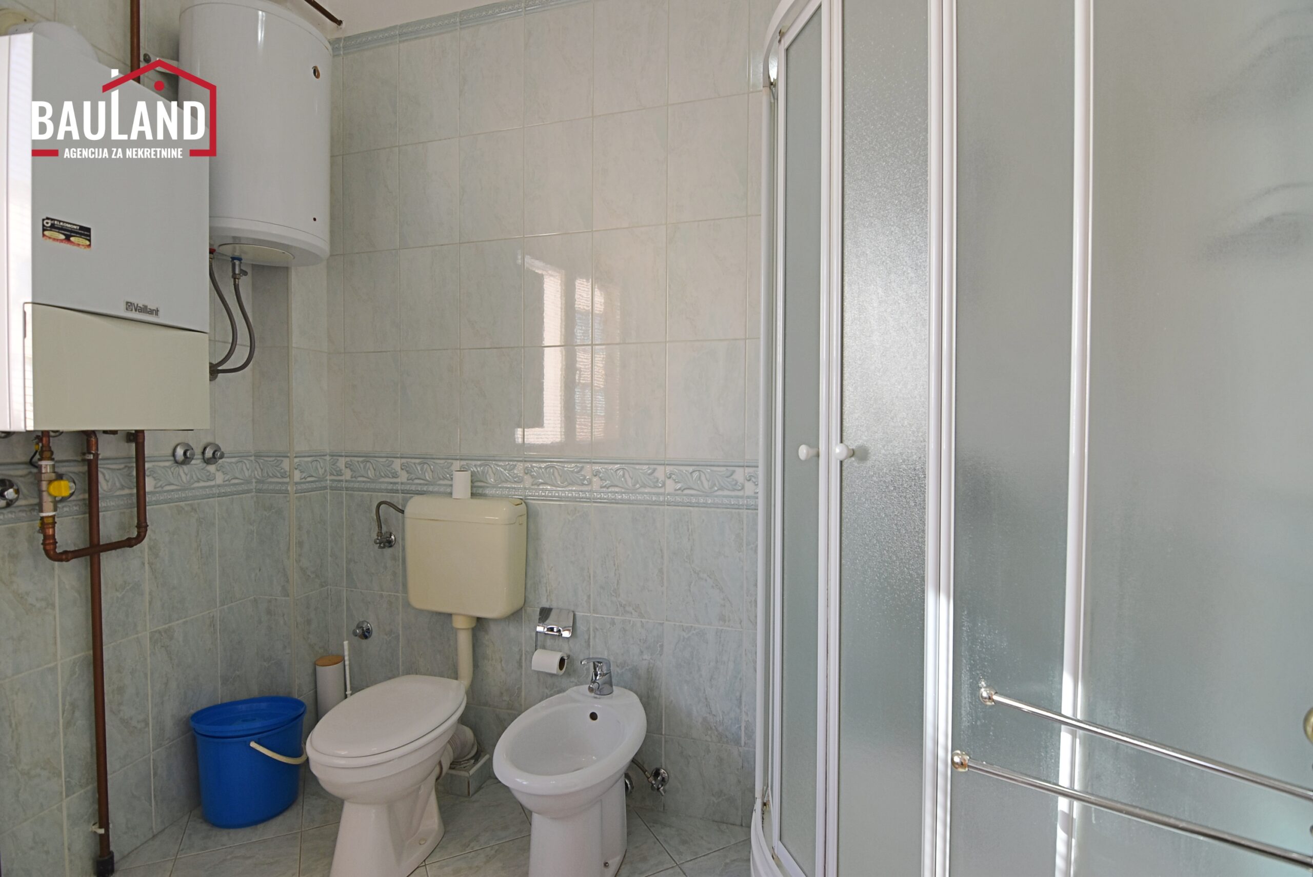 17 najam stana 100m2 Kalemova Općina Centar