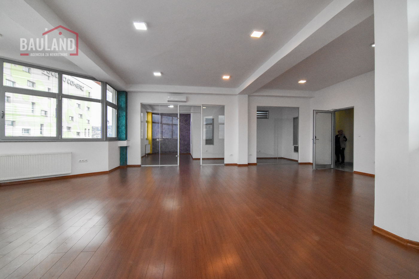 Gewerbefläche von 115 m² im Geschäftscenter in Stup