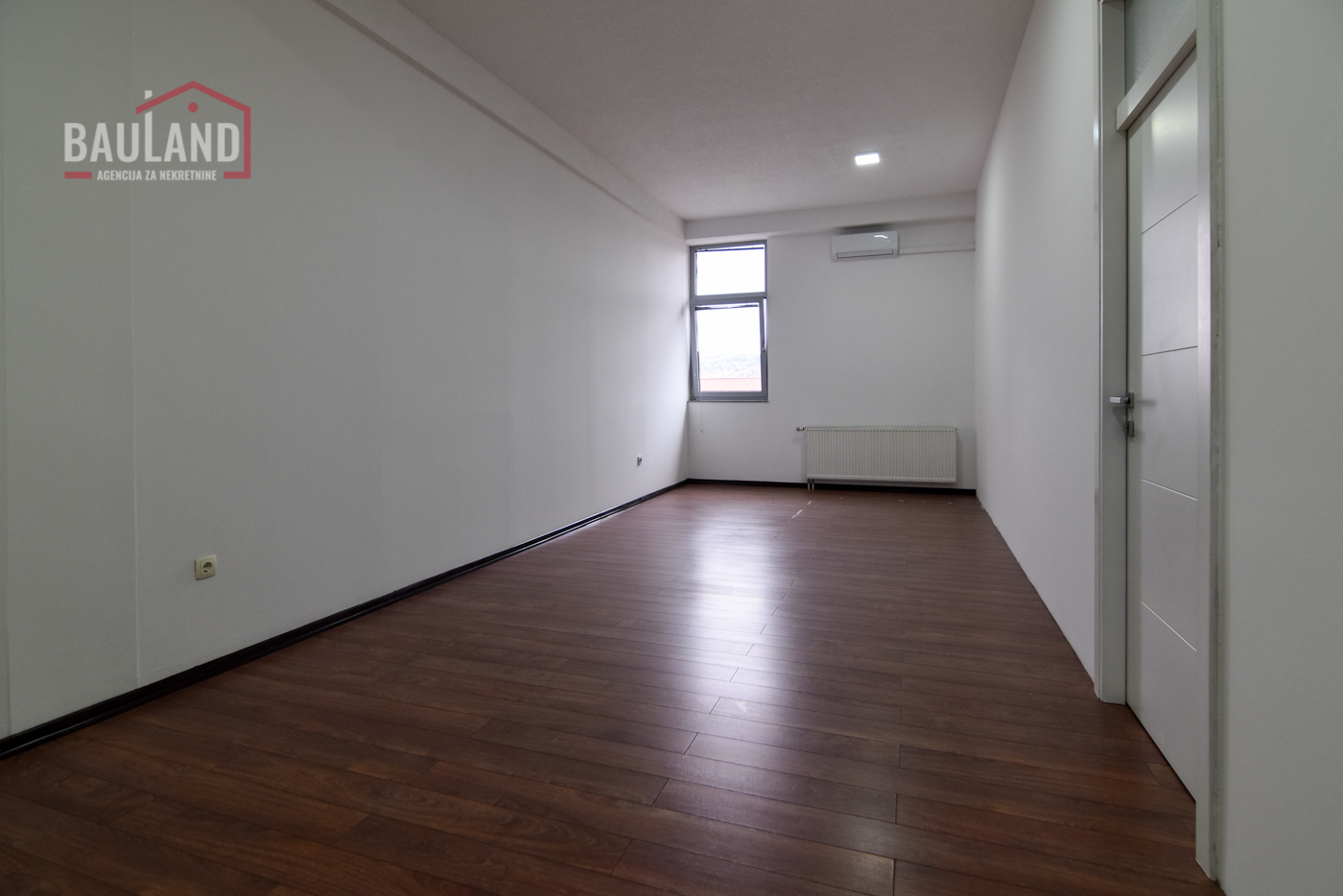 Büro- und Geschäftsräume mit 40m² im Business Center in Stup