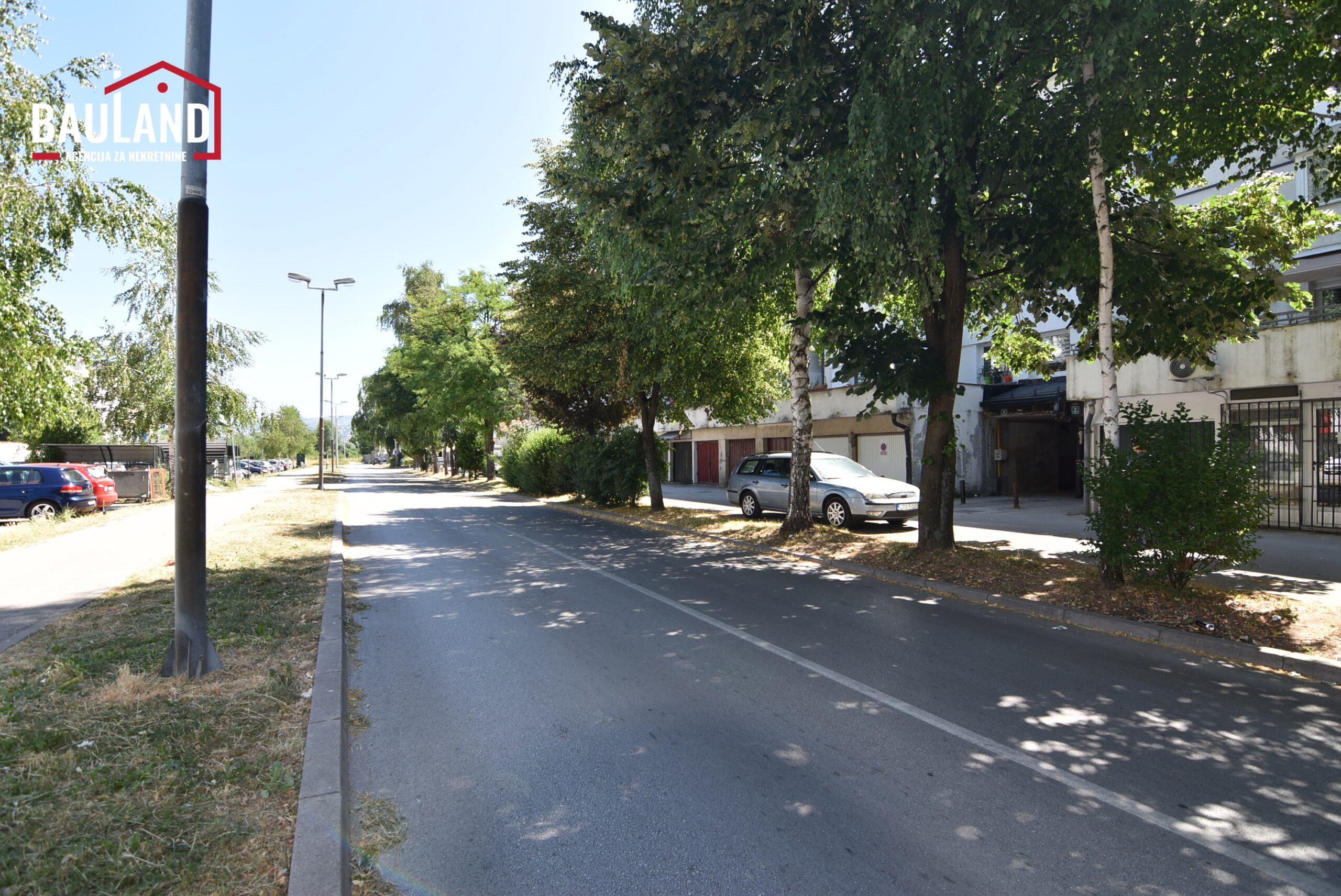 22 stan za prodaju 61m2 I sprat Ilidža