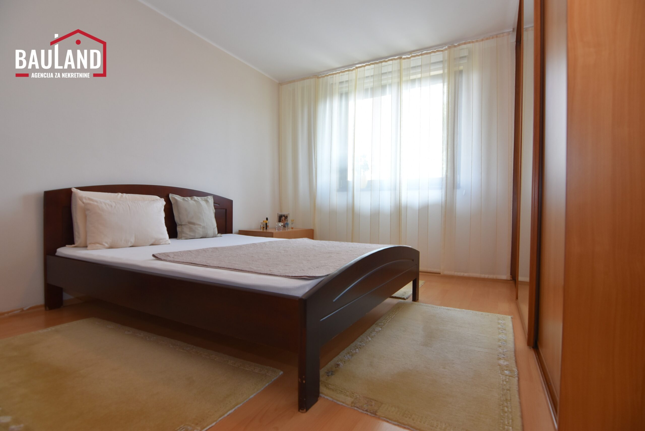 17 dvostrano orijentisan stan površine 60m2 IV sprat