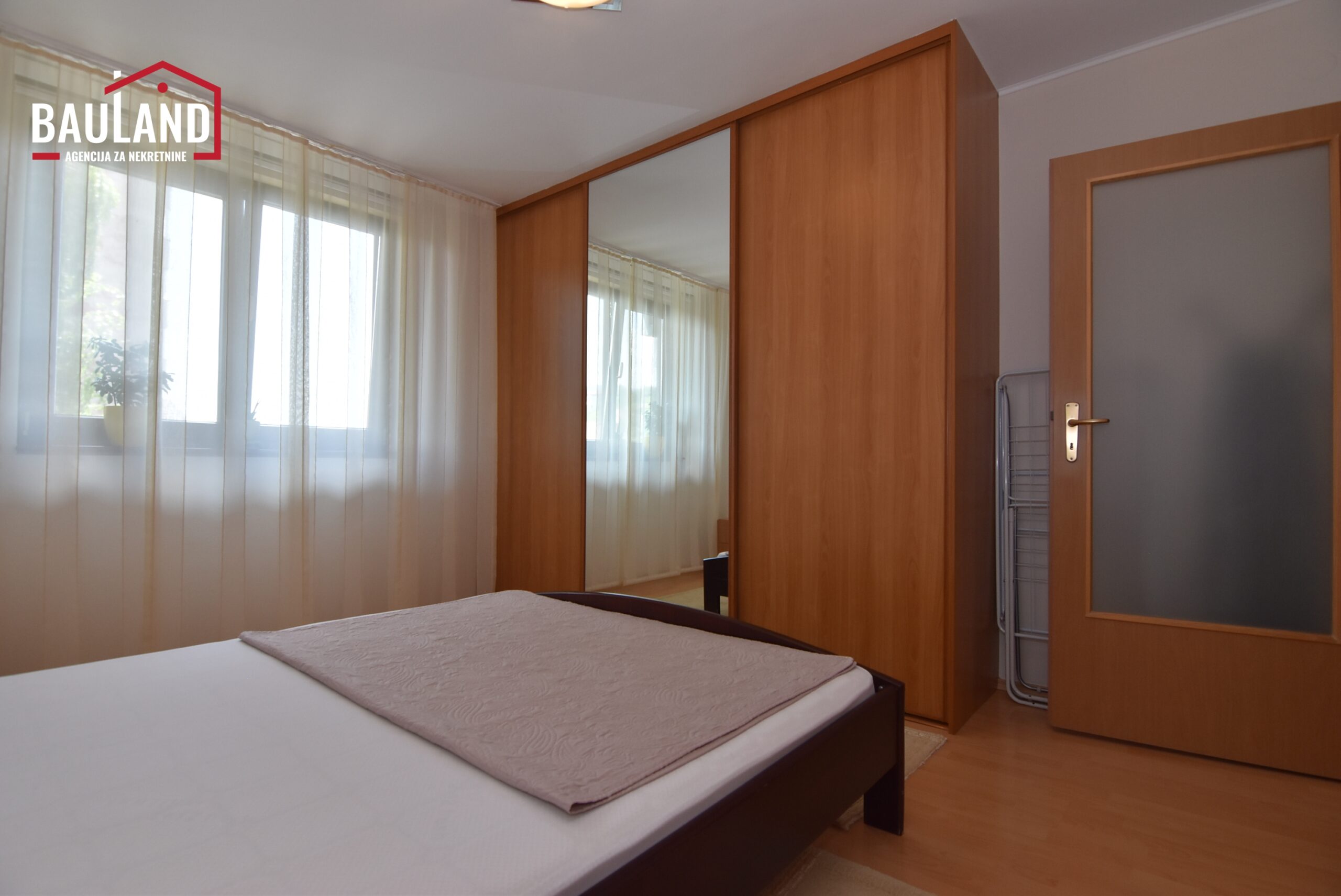 19 prodaja stana 60m2 IV sprat Koševsko brdo