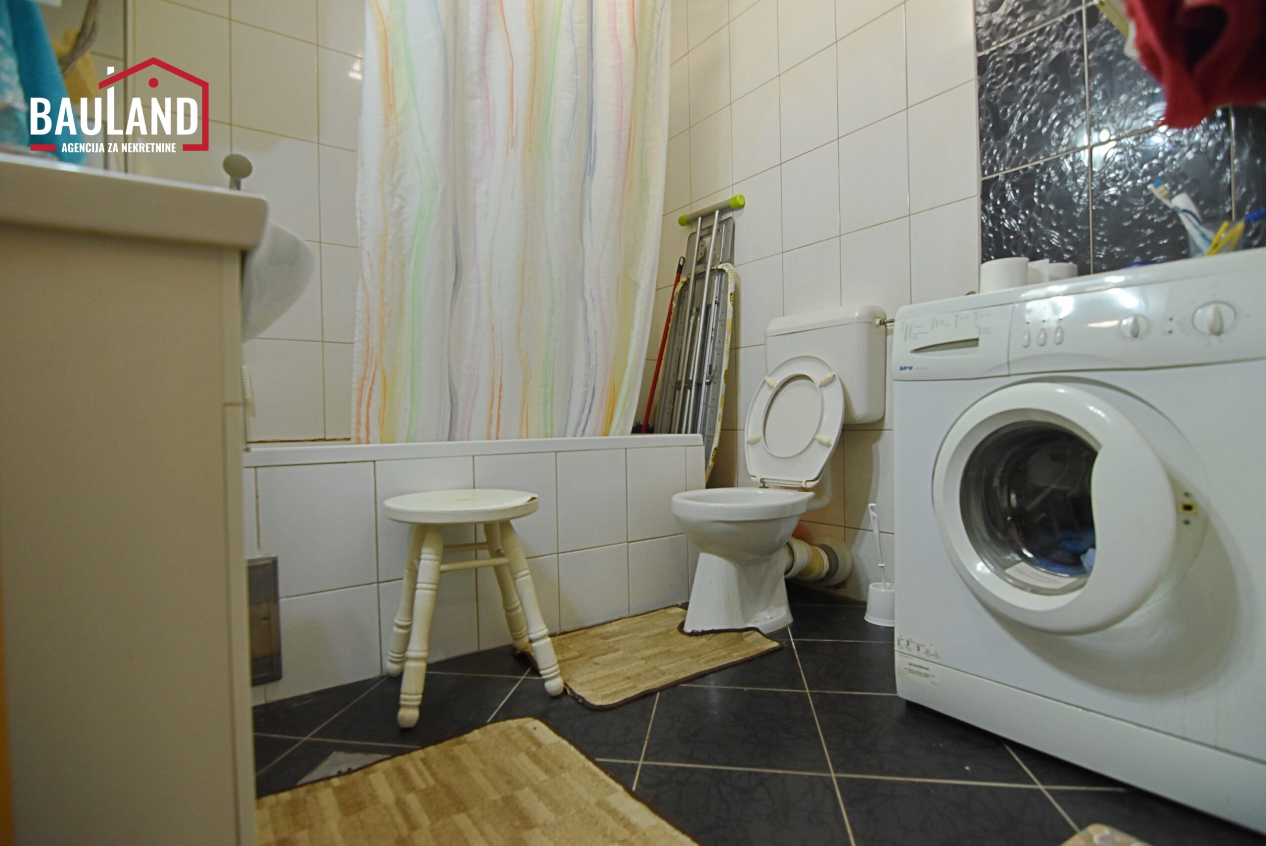 10 garsonjera za prodaju u ulici Dabrobosanska Općina Istočna Ilidža