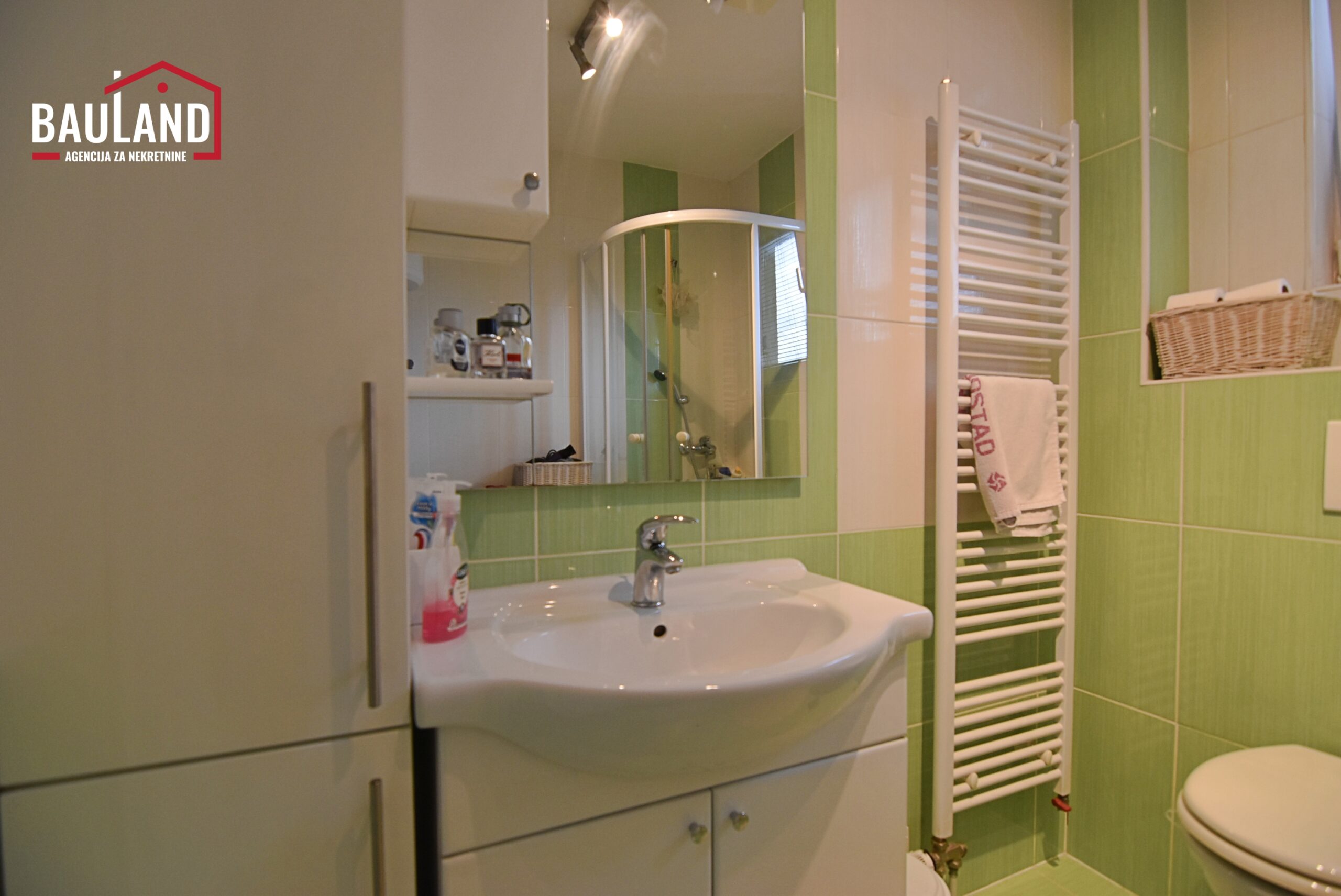 17 najam stana Ilidža Stup