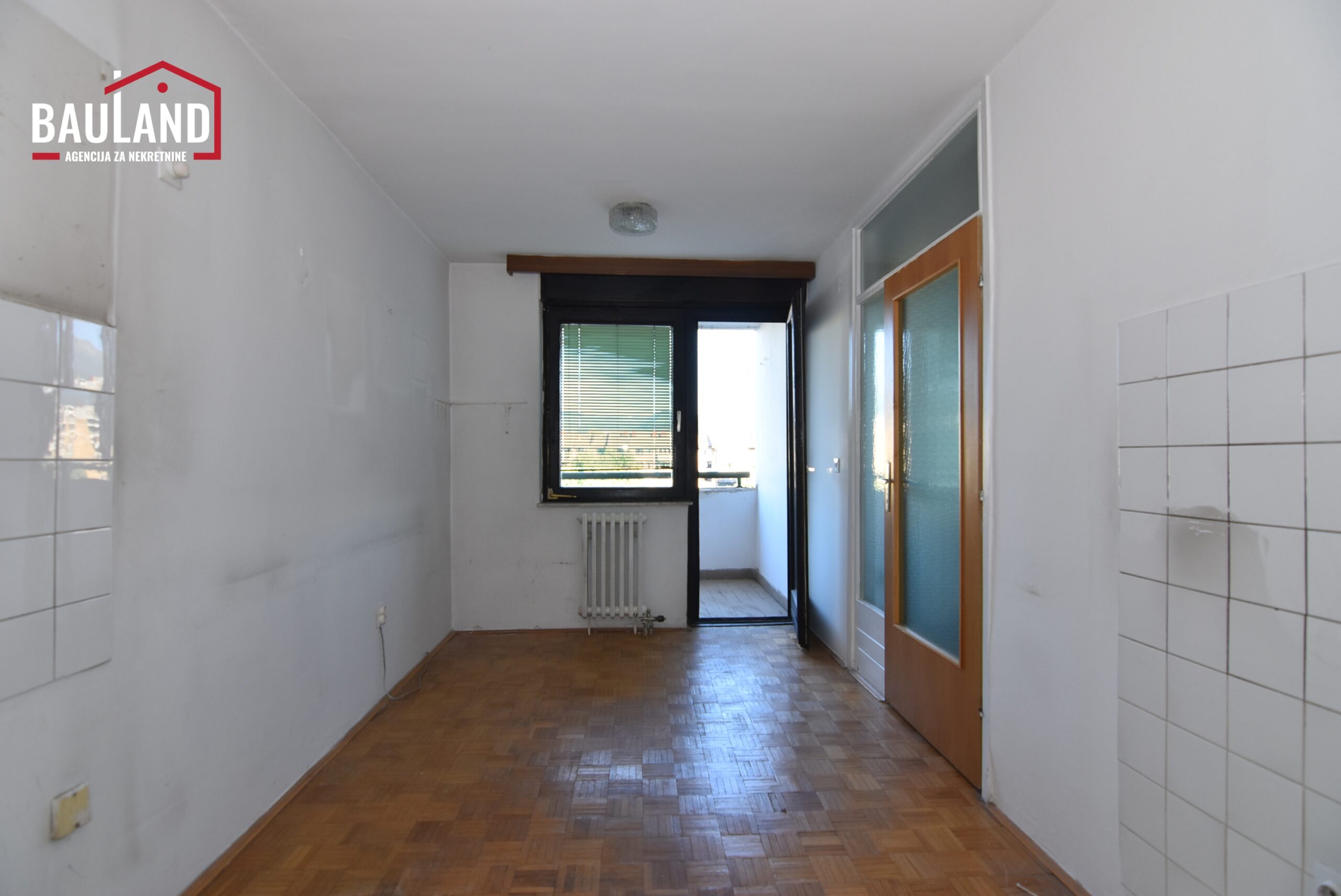 8 na prodaju jednosoban stan na Dobrinji u ulici Sulejmana Filipovića