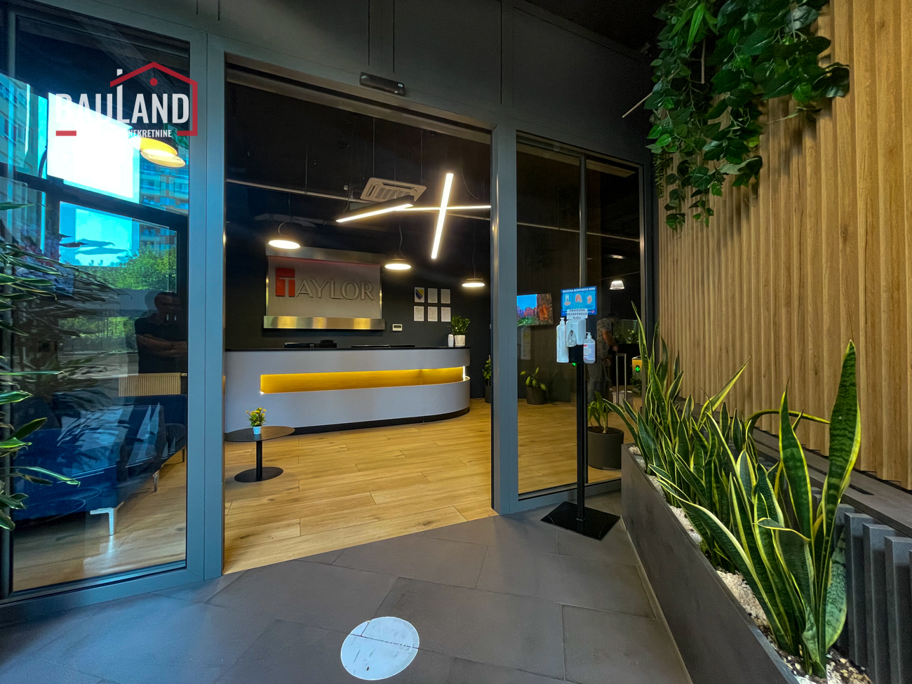 Attraktiver und großzügiger Geschäftsraum 874m² – Erdgeschoss des Gebäudes Dijamant, Otoka