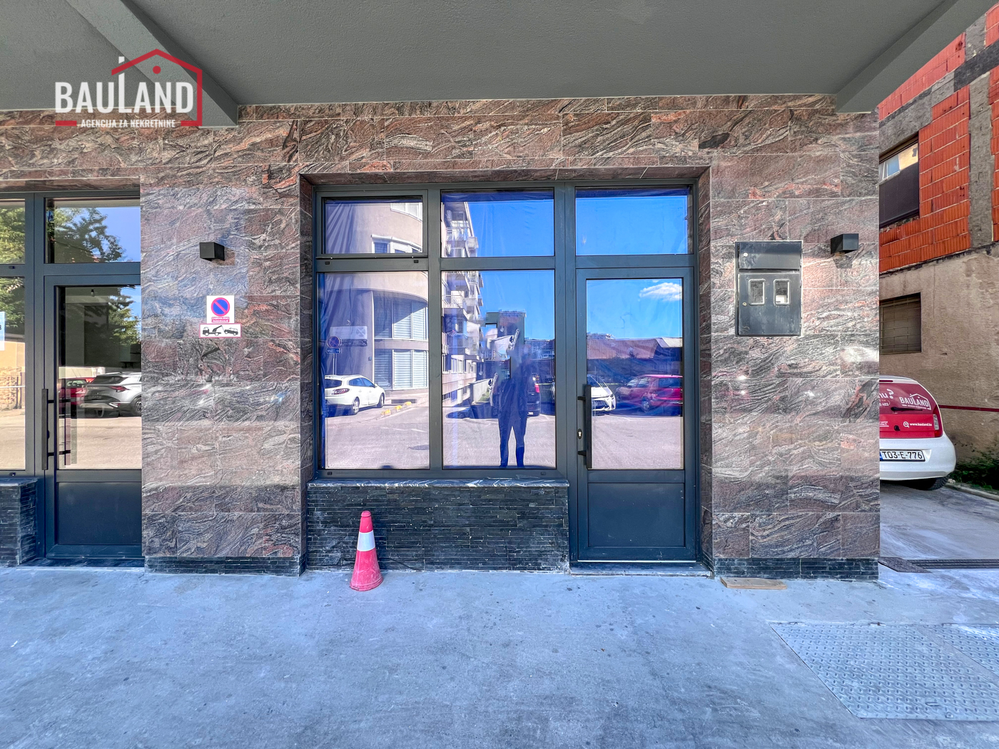 Munira Gavrankapetanovića, Stup