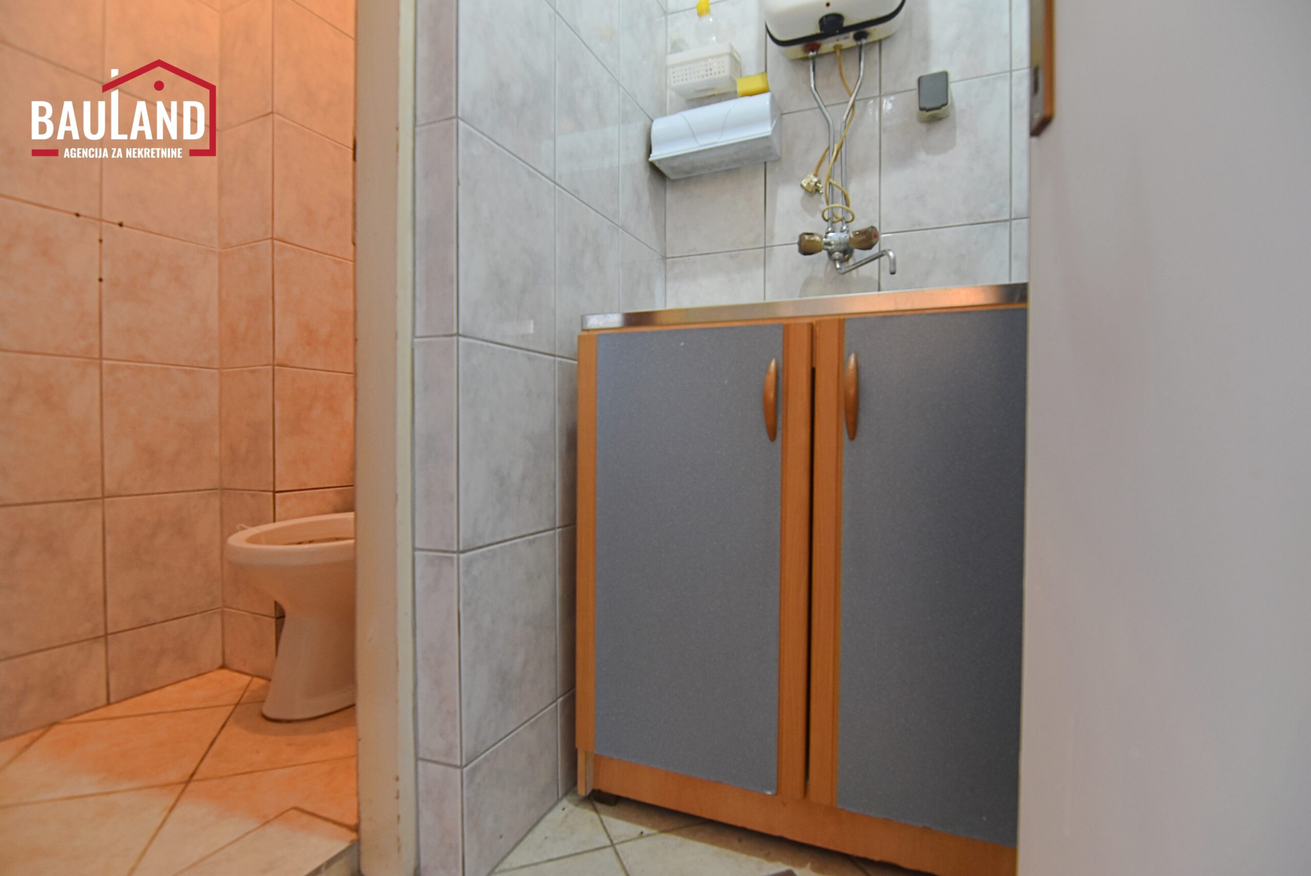 6 poslovni prostor za najam 52m2 Olovska Hrasno brdo Općina Novo Sarajevo