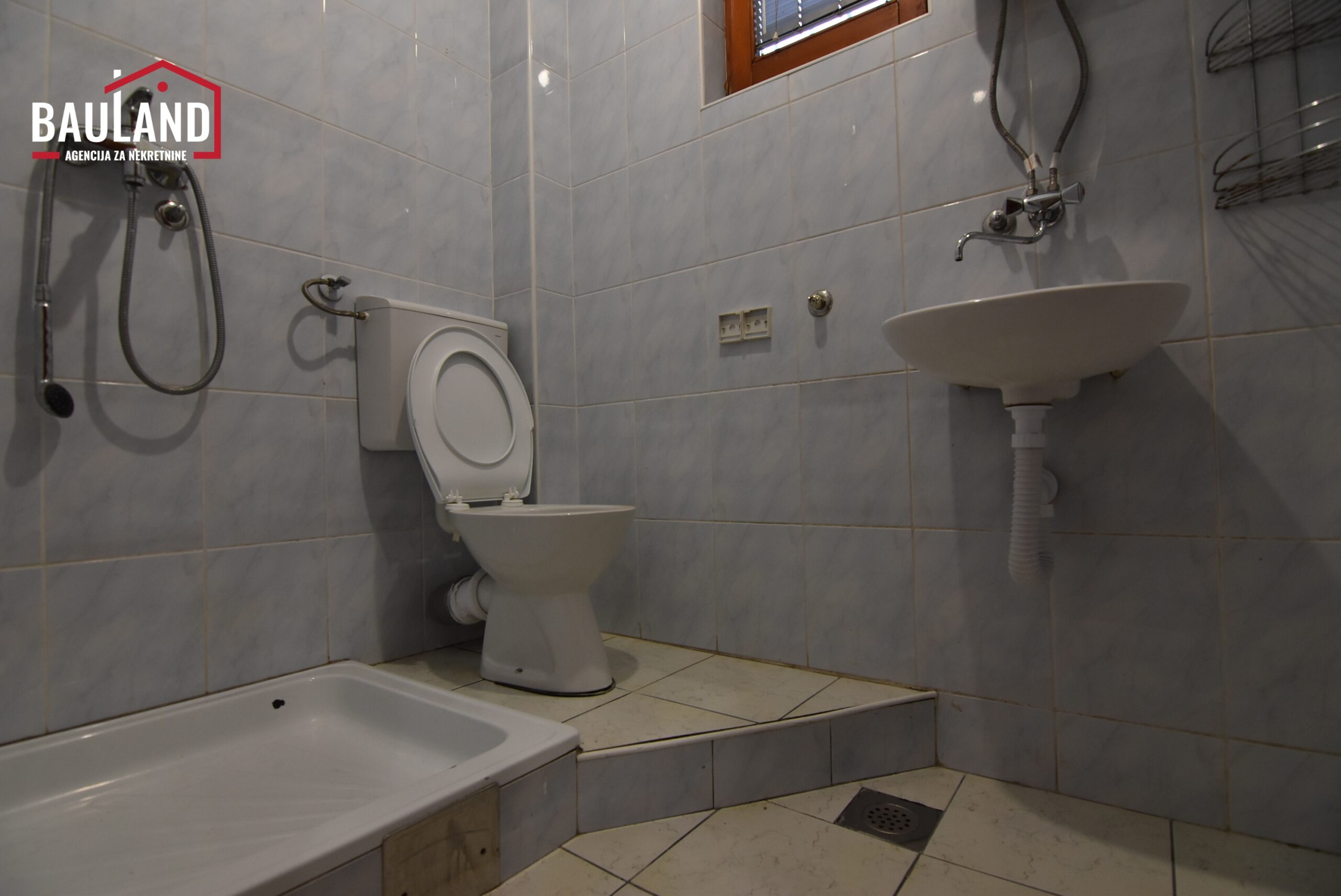 9 najam poslovnog prostora na Stupu Ilidža