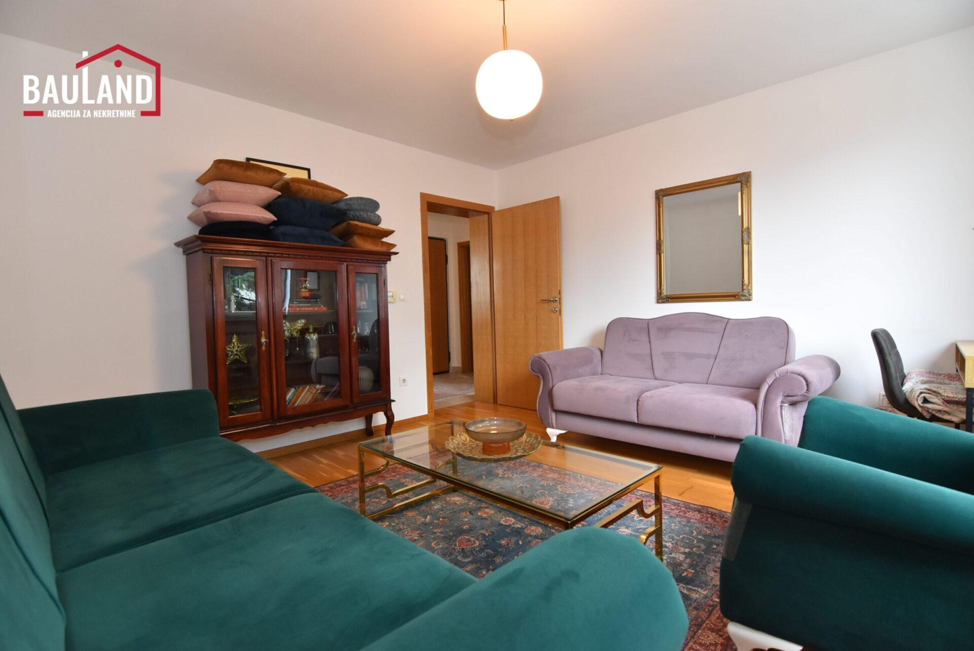 3 dvosoban namješten stan za prodaju Općina Stari Grad Sarajevo