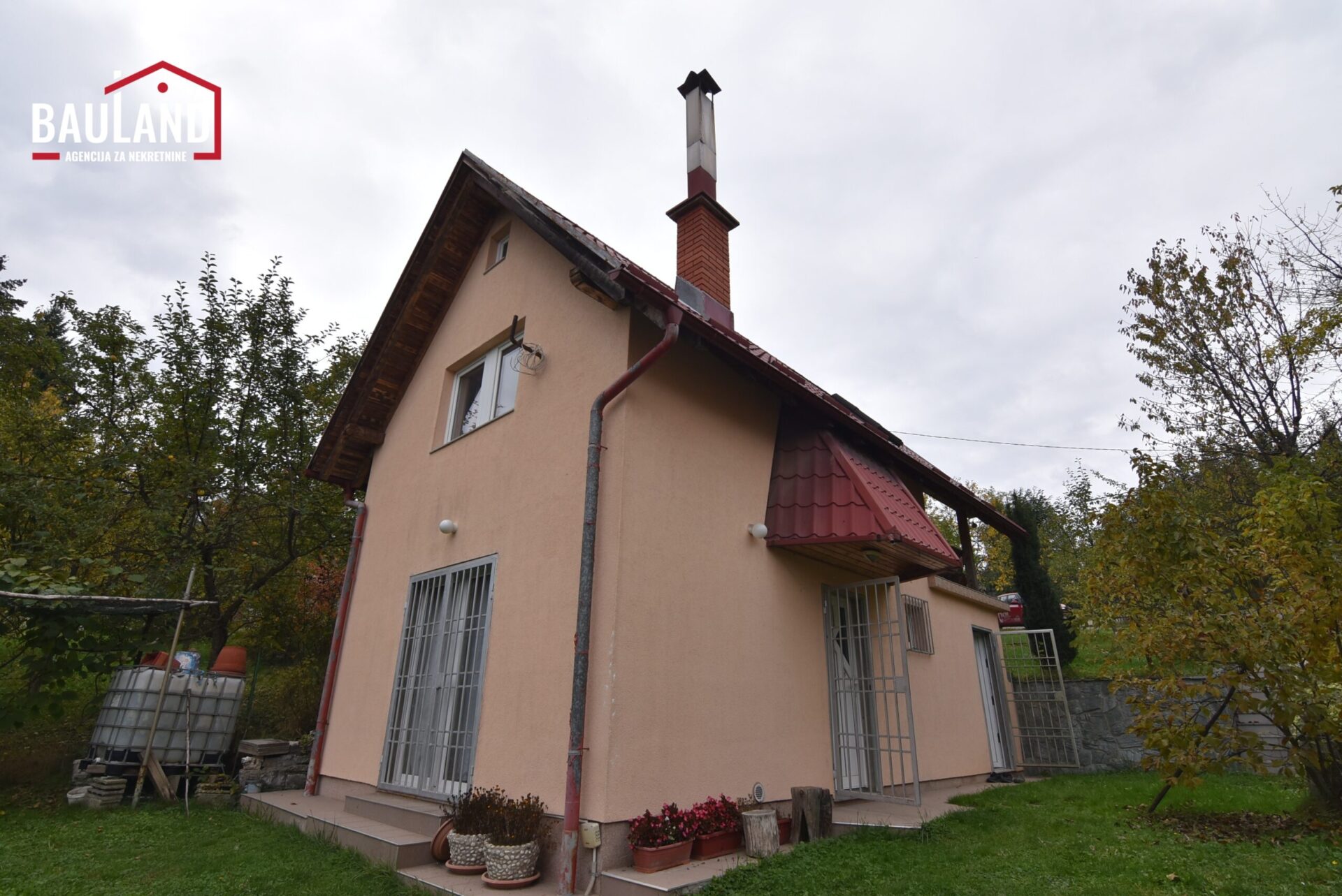 5 na prodaju vikendica u Gornjem Vlakovu Općina Ilidža