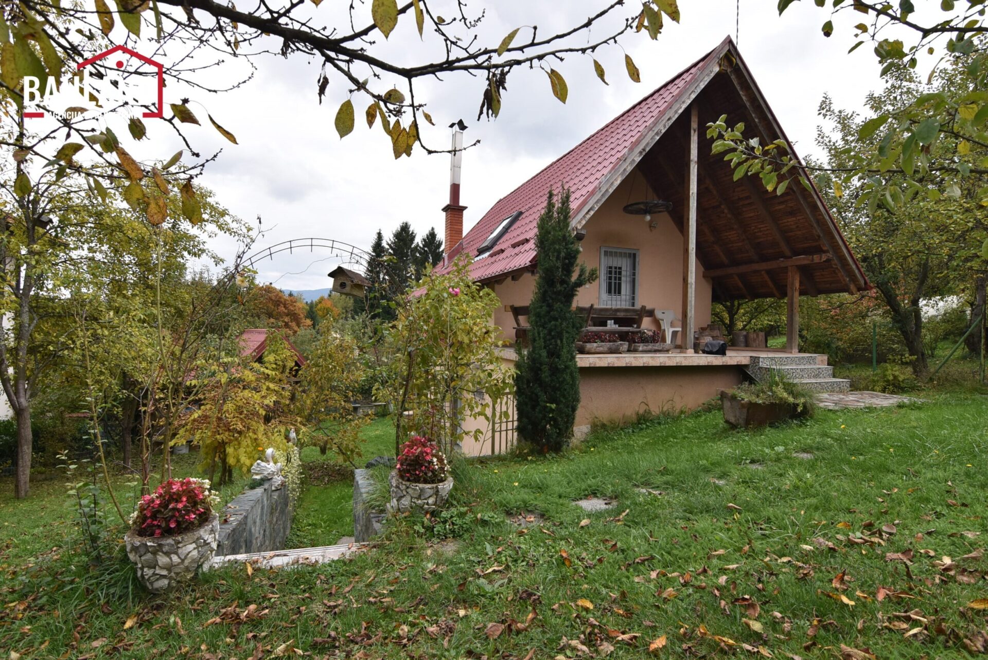 9 na prodaju vikendica u Gornjem Vlakovu Općina Ilidža