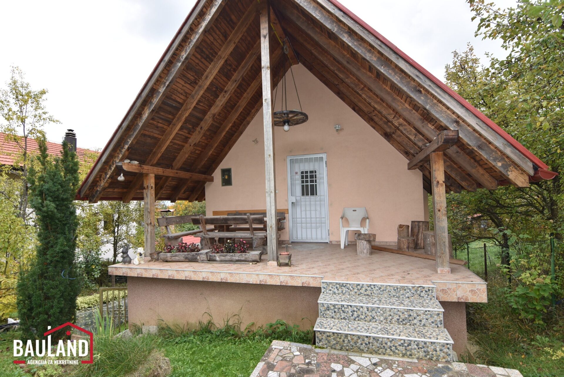 10 prodaje se vikend objekt u Gornjem Vlakovu Općina Ilidža