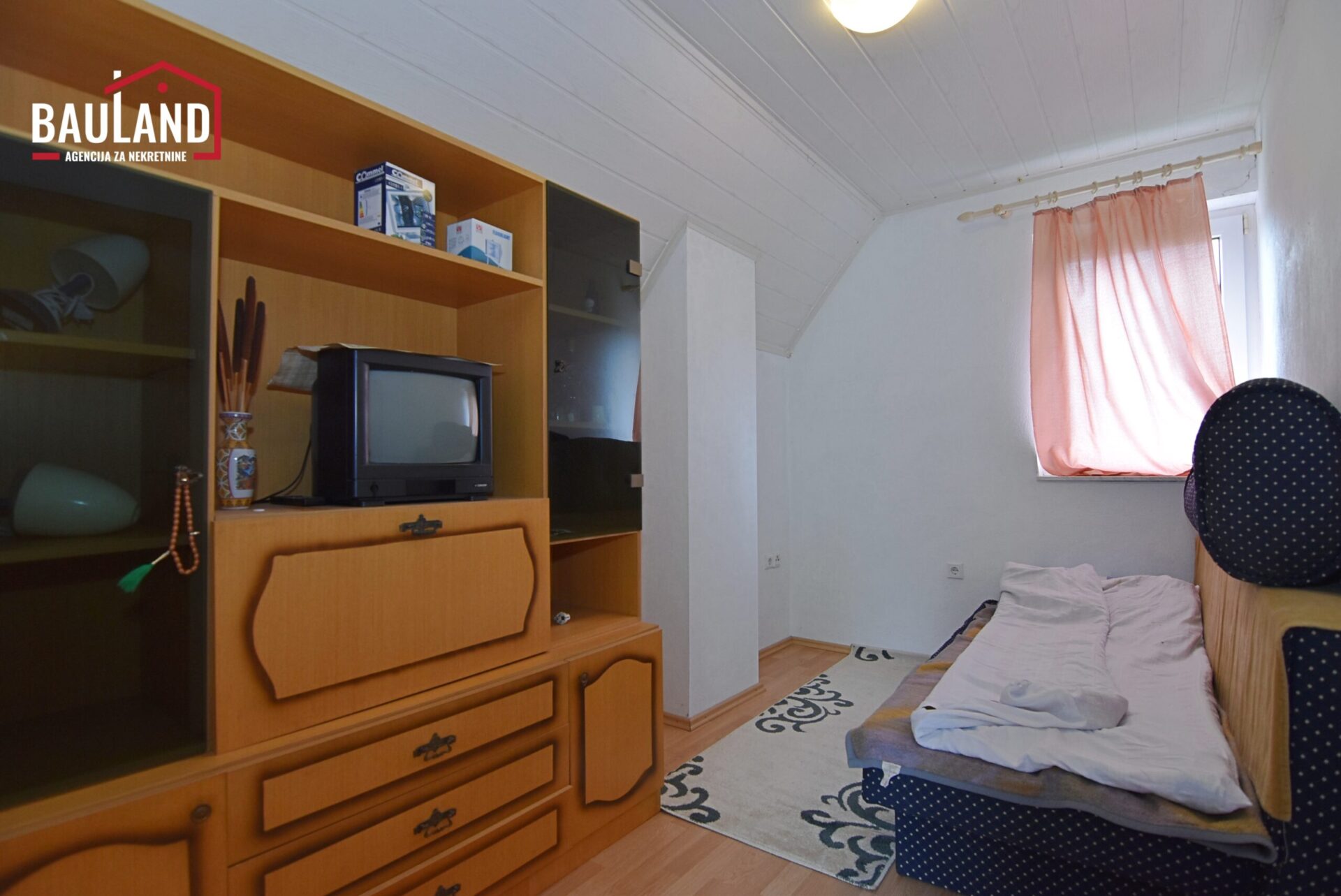 27 prodaje se vikendica u Općini Ilidža naselje Gornje Vlakovo