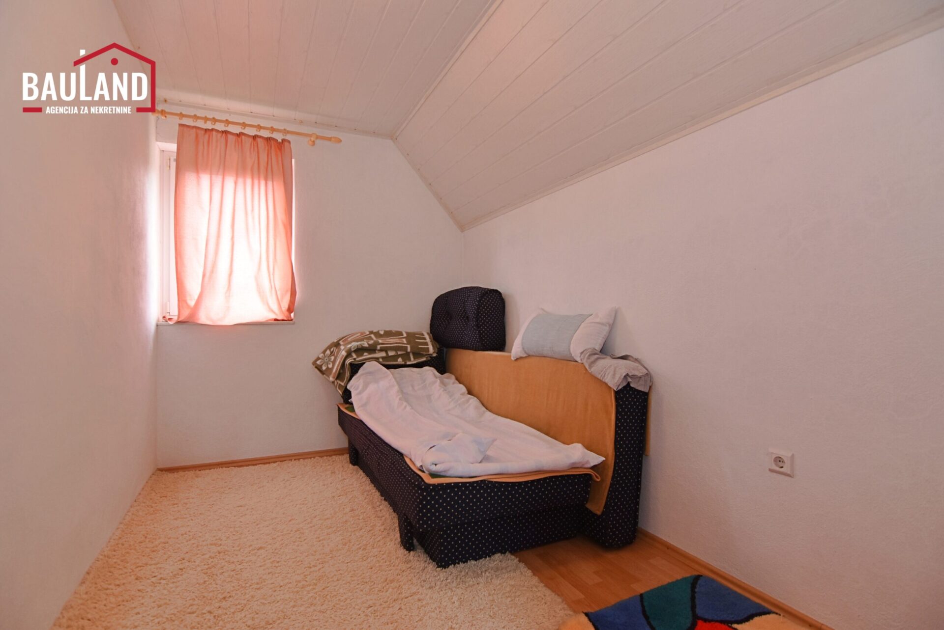 28 vikendica za prodaju Gornje Vlakovo