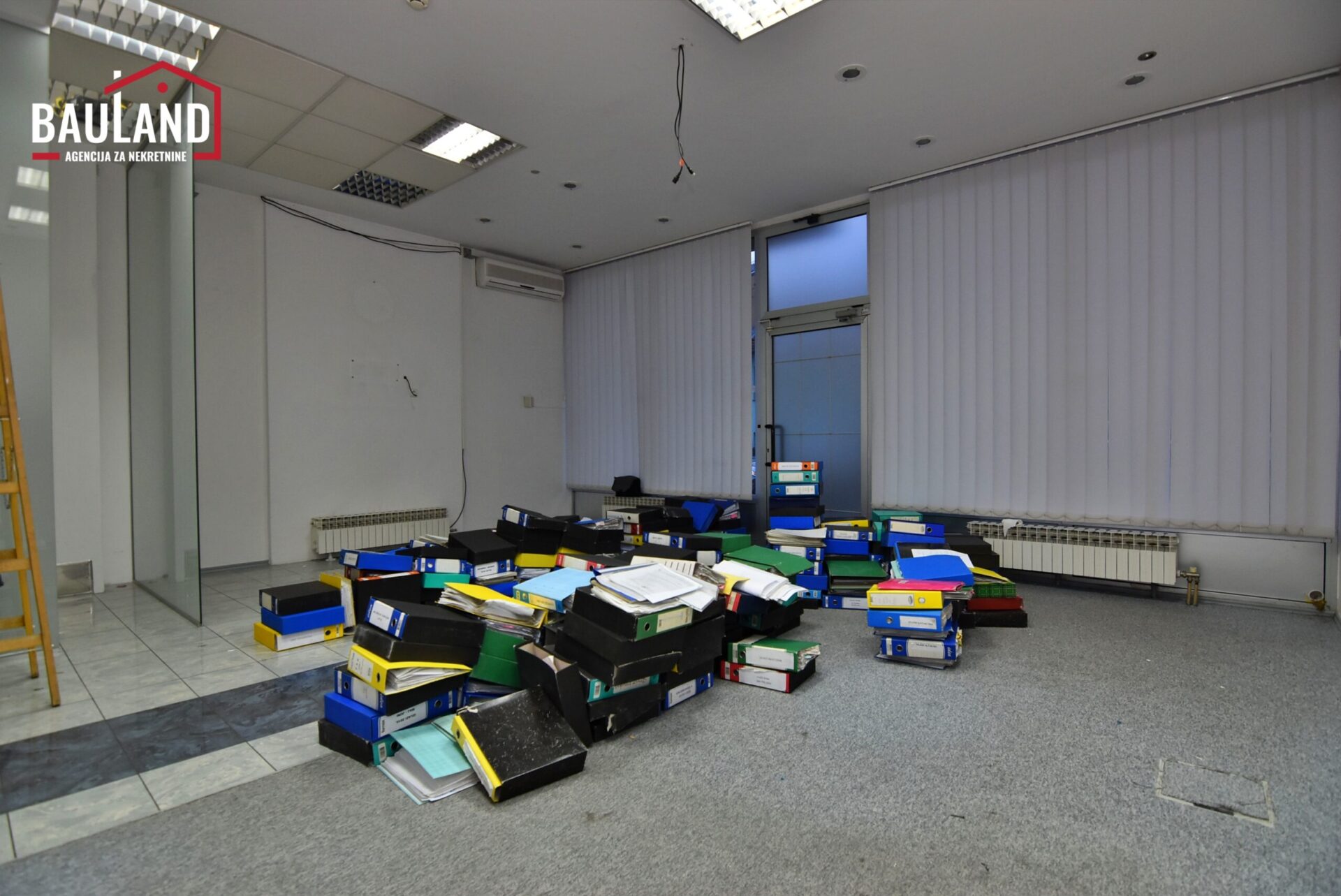 3 poslovni prostor za najam površine 77m2 prizemlje