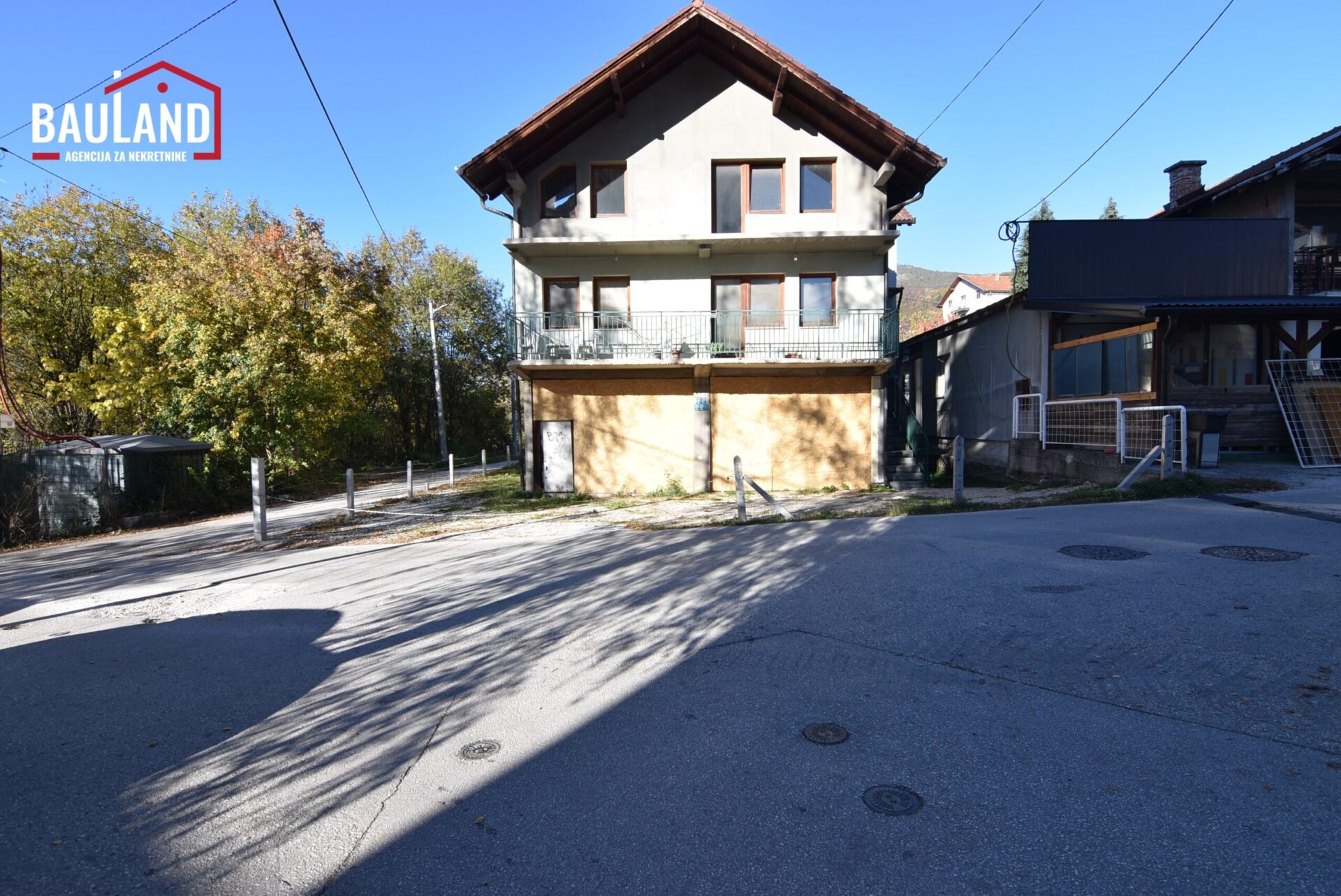 Višenamjenski poslovni prostor u roh-bau stanju / Pionirska dolina, Centar