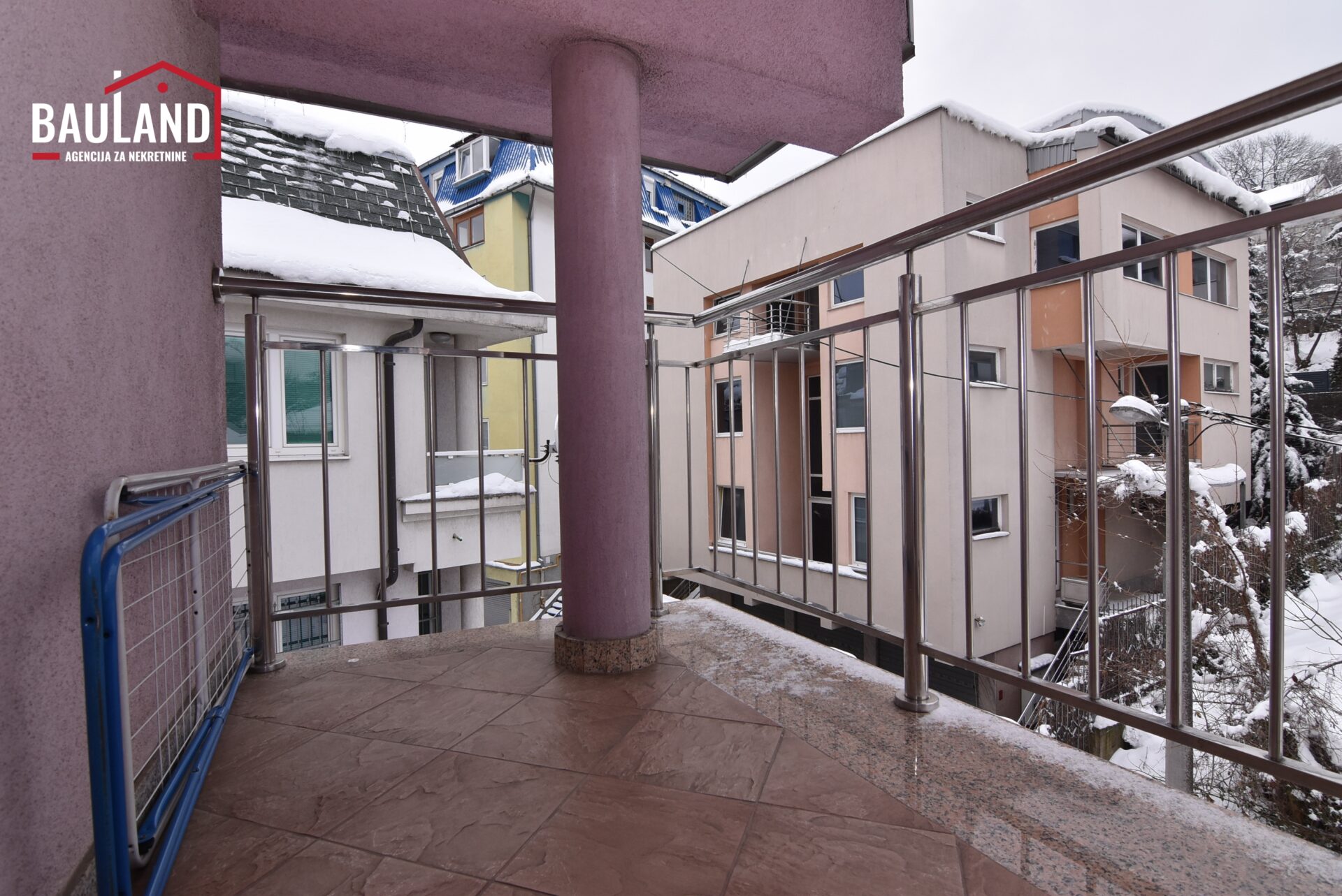 14 stan za najam sa garažnim mjestom