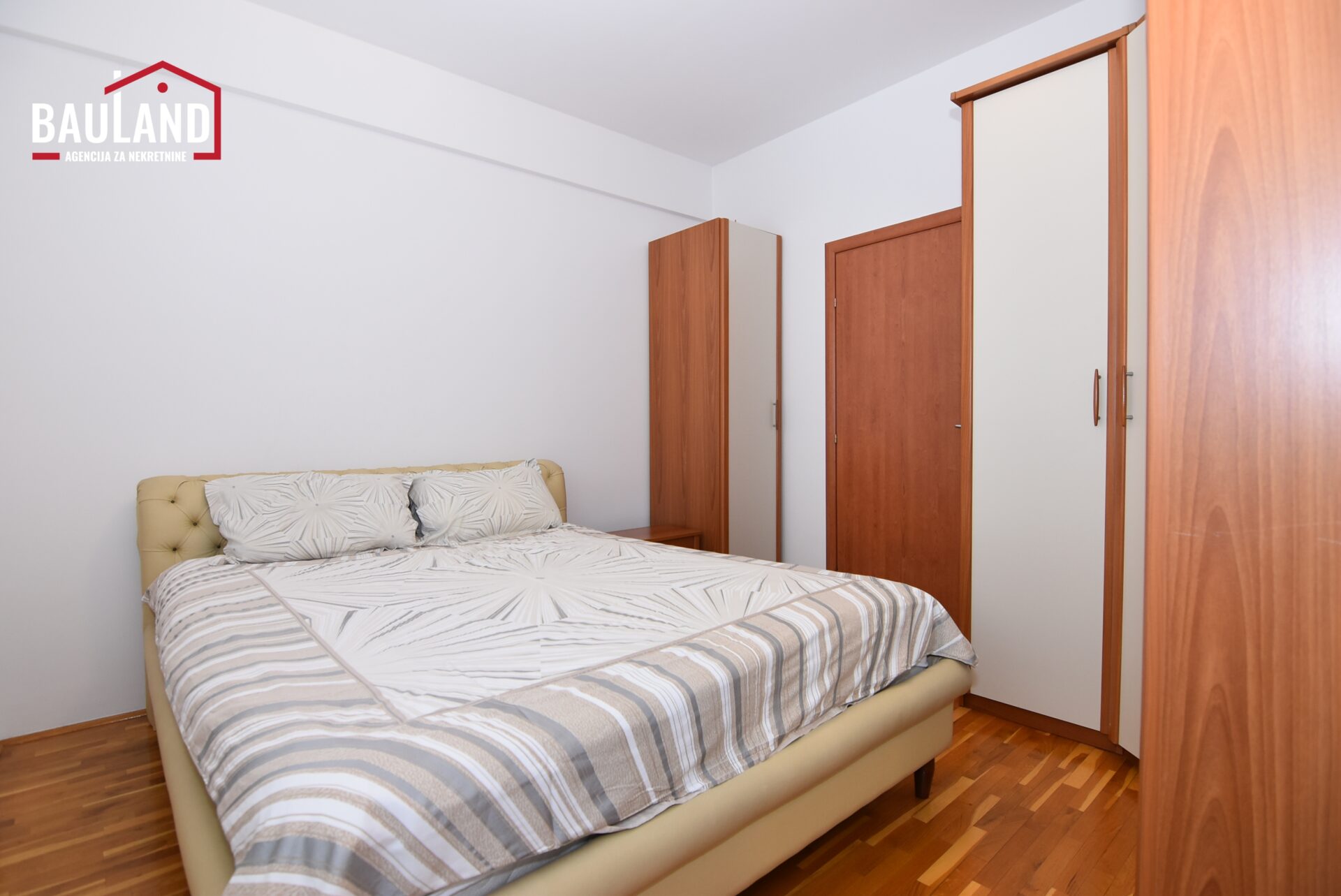 12 trosoban namješten stan za najam 106m2 Kovačići Novo Sarajevo