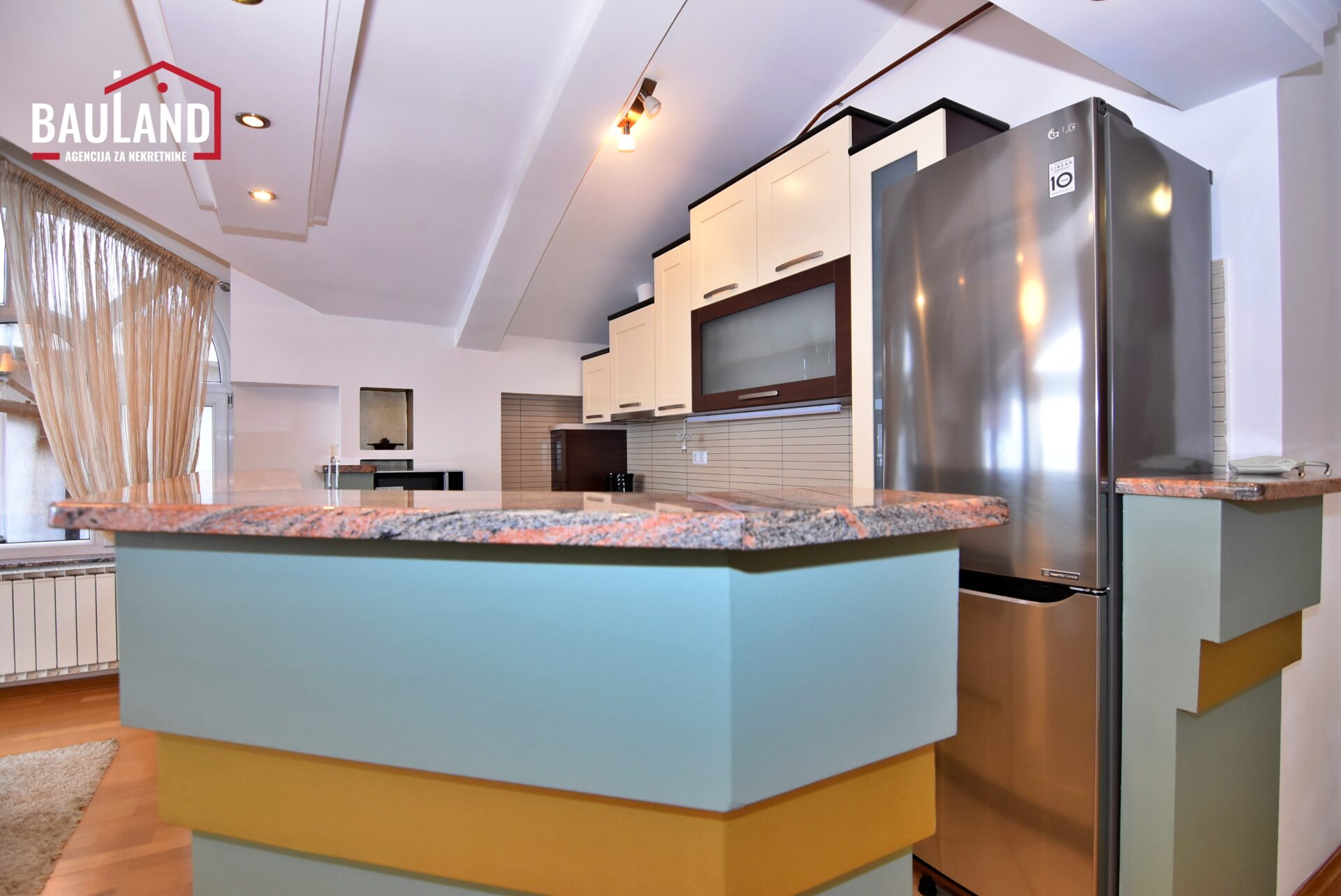 5 iznajmljuje se stan površine 106m2 III sprat u ulici Ivana Gorana Kovačića