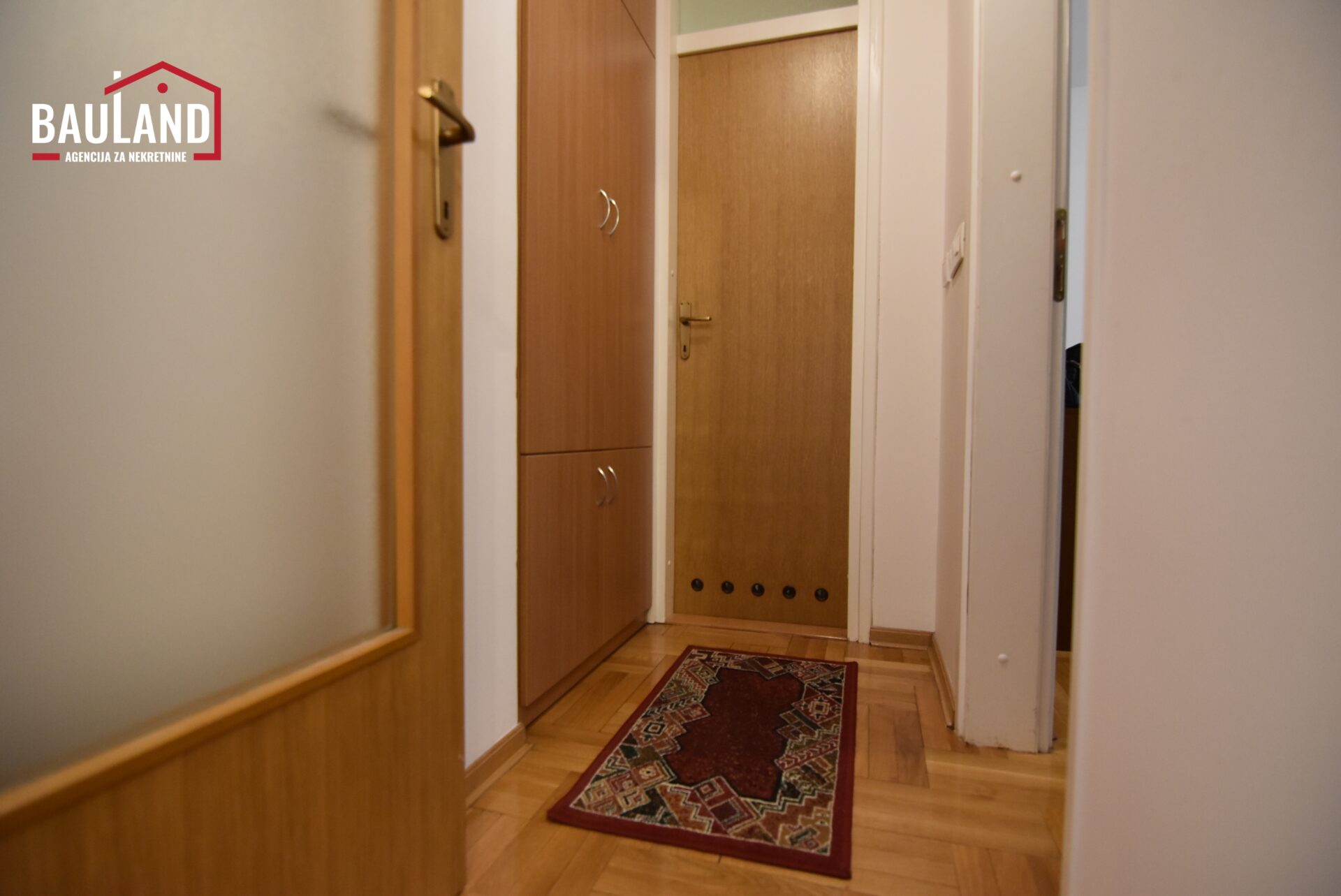 14 izdaje se namješten dvosoban stan na Čengić Vili Općina Novo Sarajevo