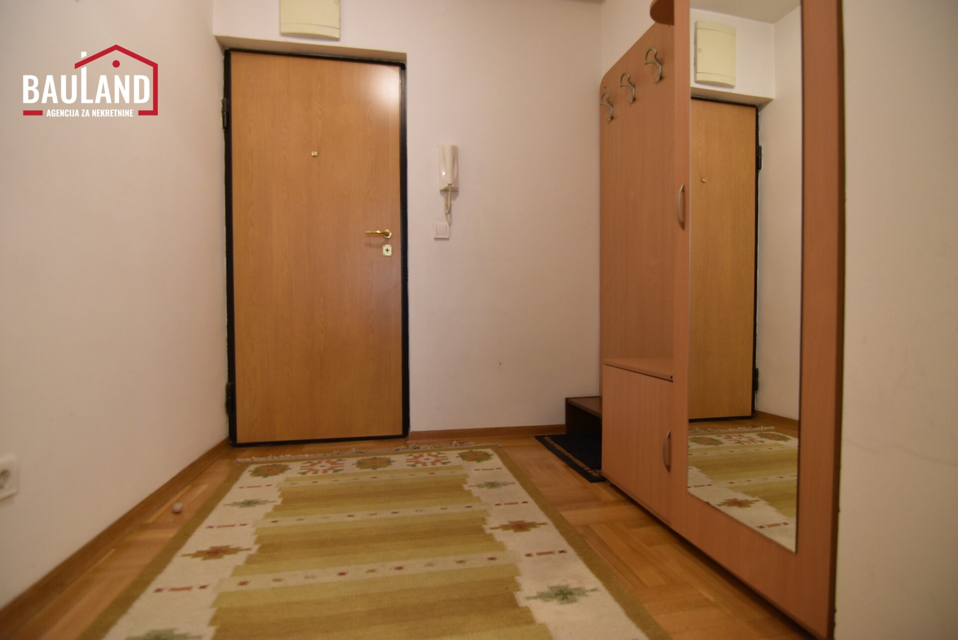 15 stan za najam Općina Novo Sarajevo