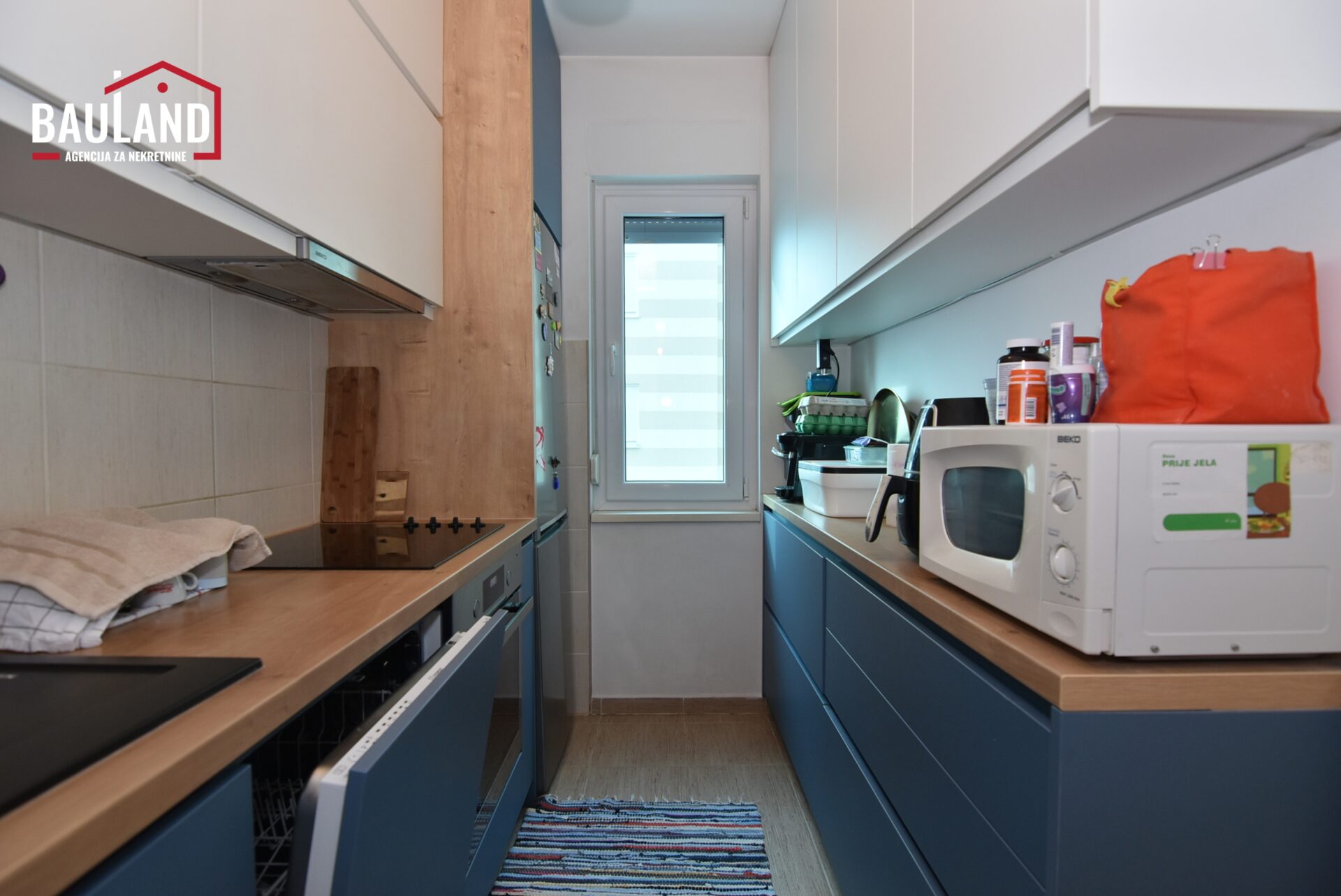 8 stan za prodaju I sprat ul. Armije RBiH