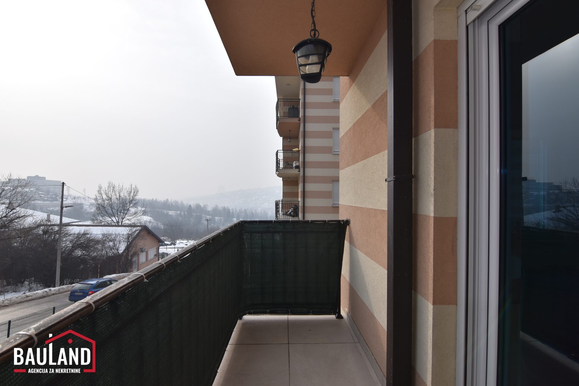 17 prodaja stana 65,50m2 I sprat ulica Armije RBiH